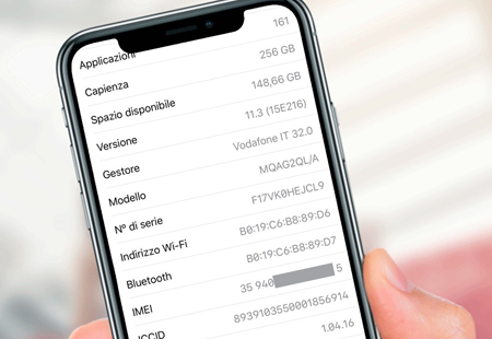 З якої країни iPhone
