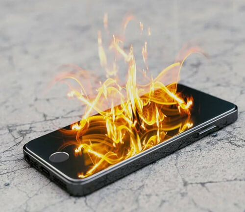 Сильно гріється Айфон