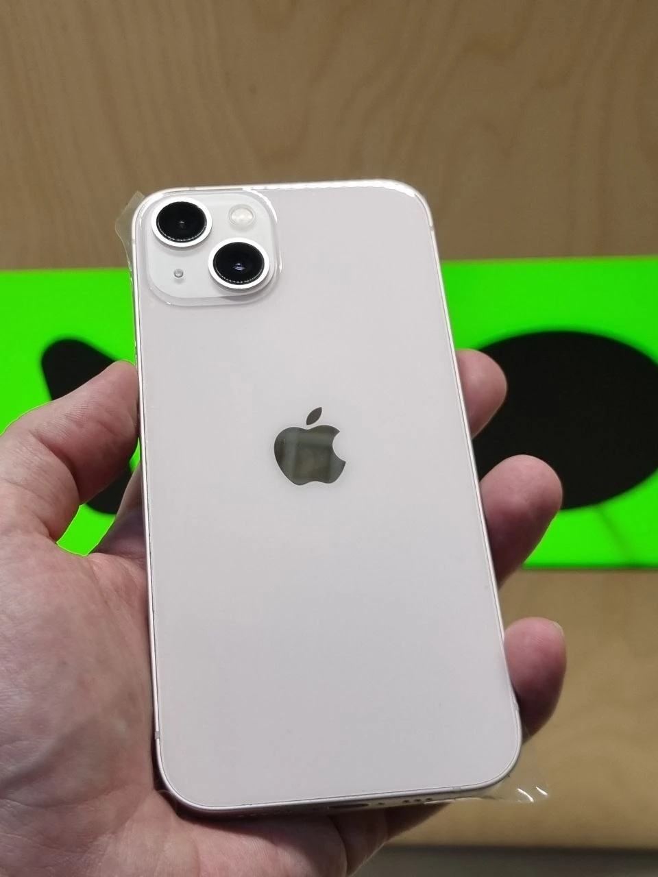 Б/У Apple iPhone 13 128GB Pink (Следы  использования)