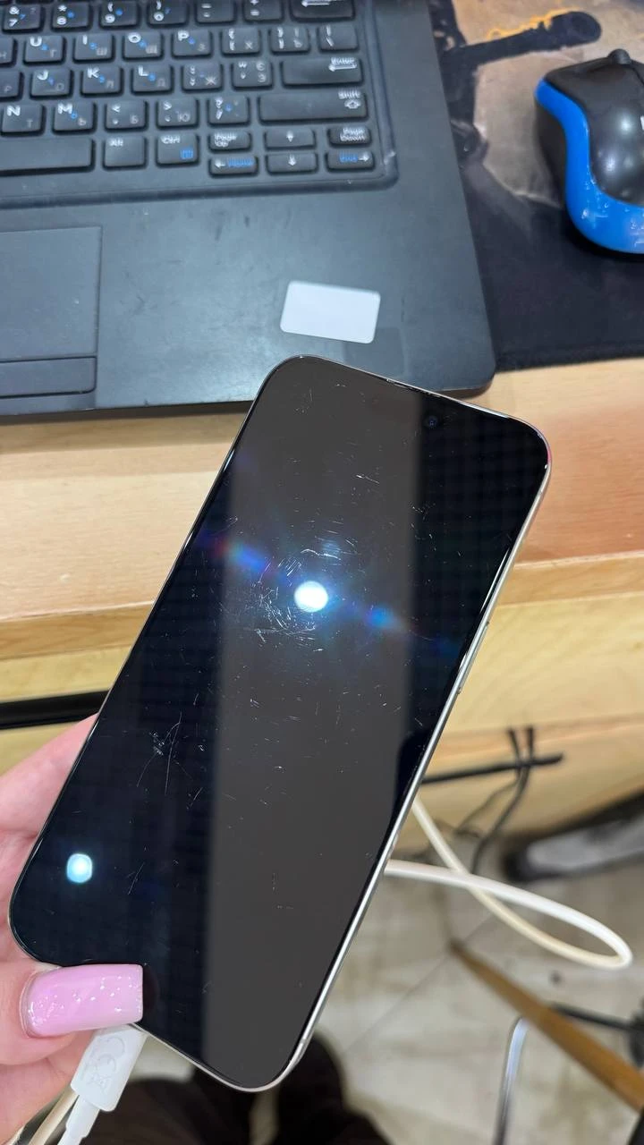 Б/У Apple iPhone 15 Pro Max 256GB Natural Titanium (Следы  использования)