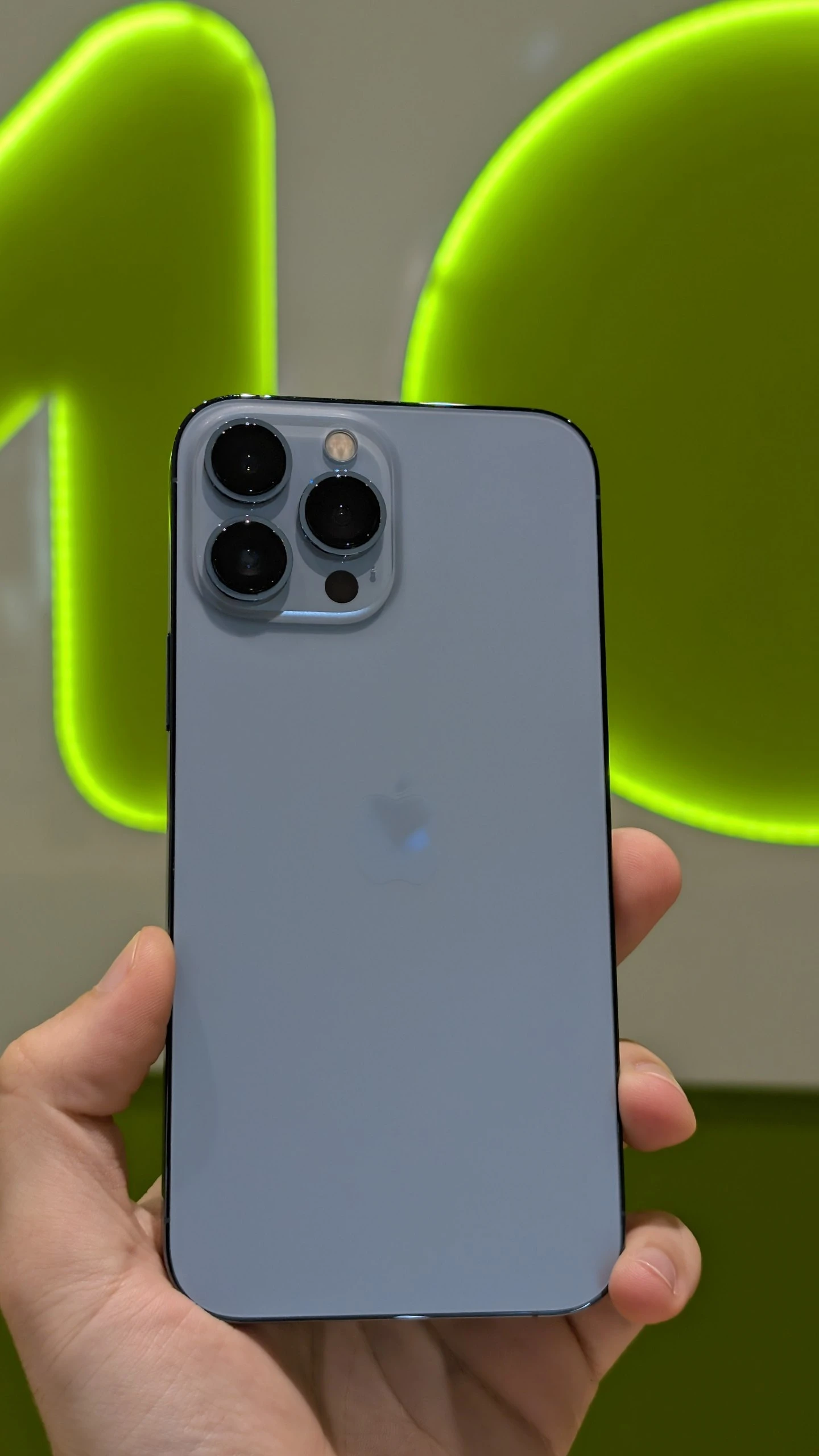 Б/У Apple iPhone 13 Pro Max 256GB Sierra Blue (Следы использования) (MLLE3)