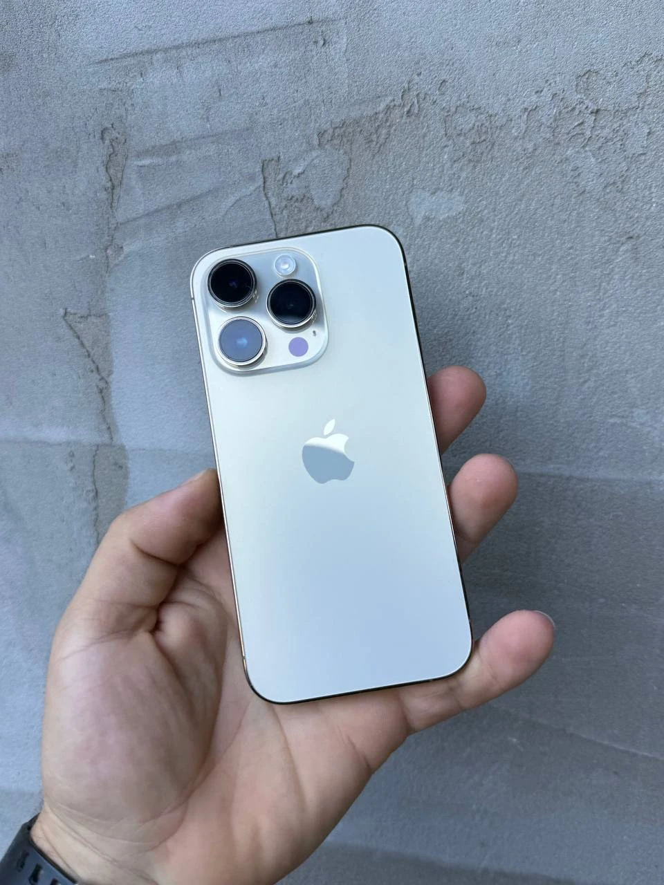 Б/У Apple iPhone 14 Pro 512GB Gold (Хорошее состояние) (MQ233)