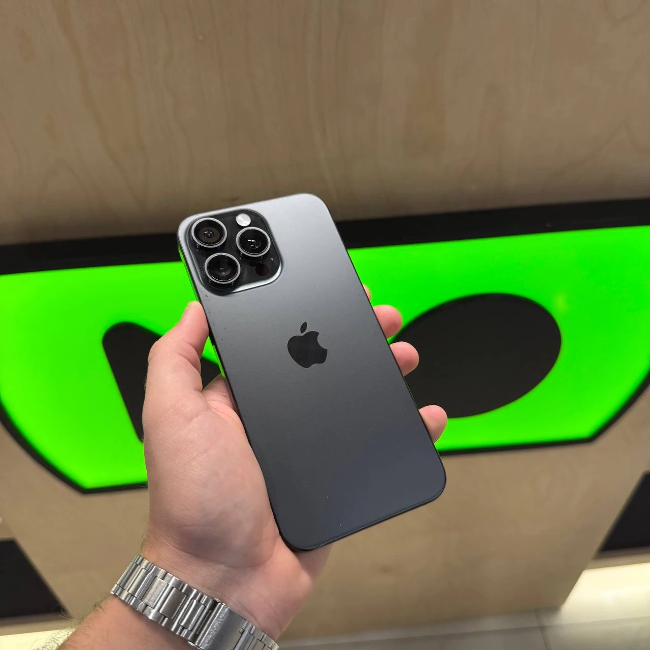 Б/В Apple iPhone 15 Pro Max 256GB Black Titanium (Хороший стан)