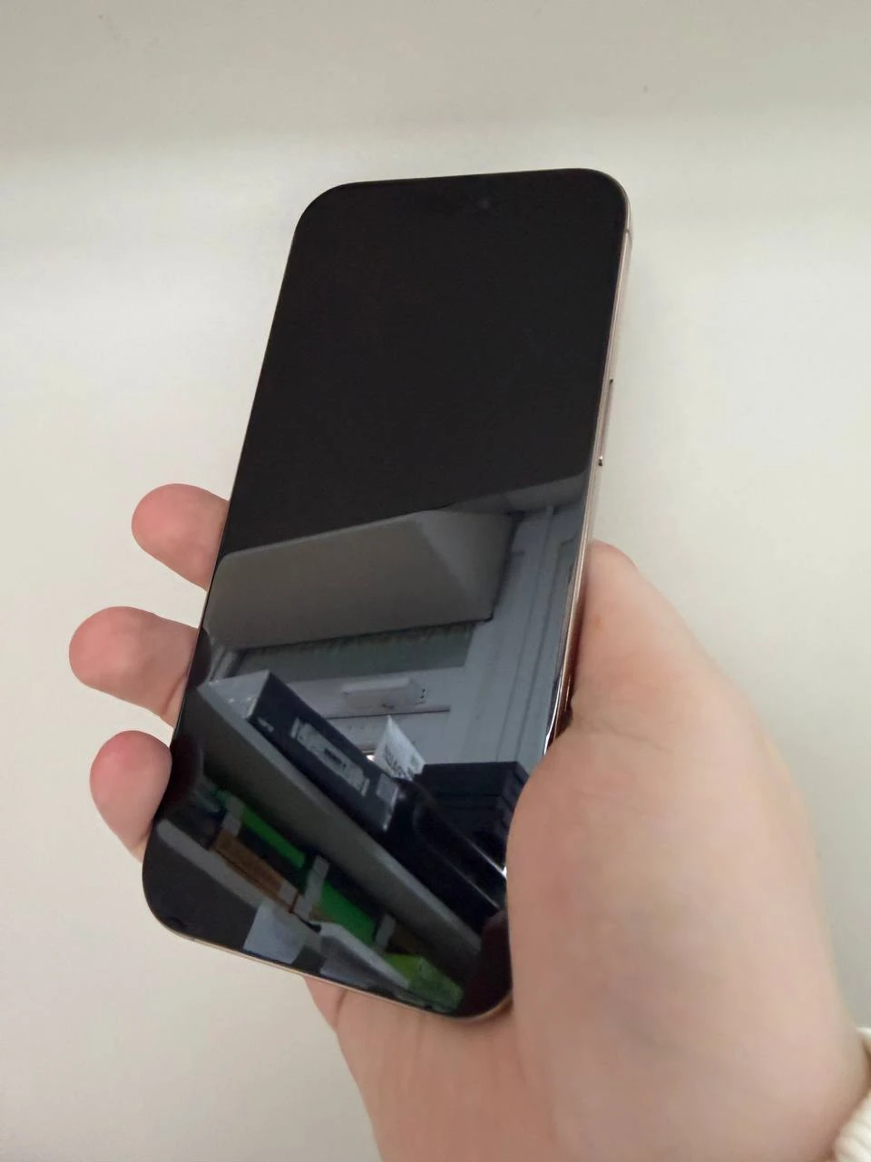 Б/В Apple iPhone 16 Pro Max 256GB Desert Titanium (Як новий) (MYWX3)