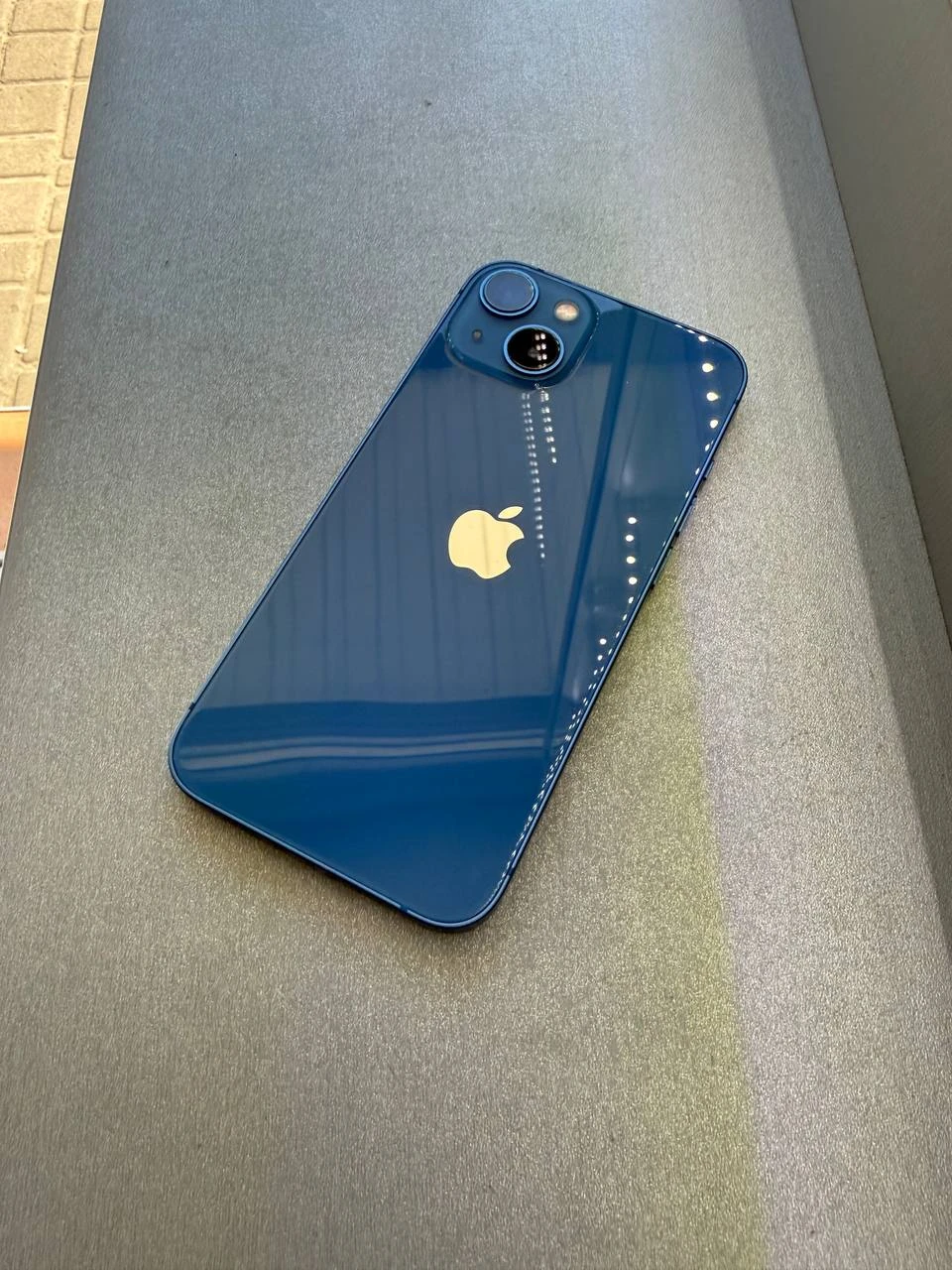 Б/У Apple iPhone 13 256GB Blue (Хорошее состояние)