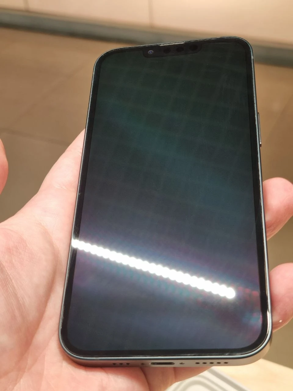 Б/У Apple iPhone 13 128Gb Midnight (Хорошее состояние)