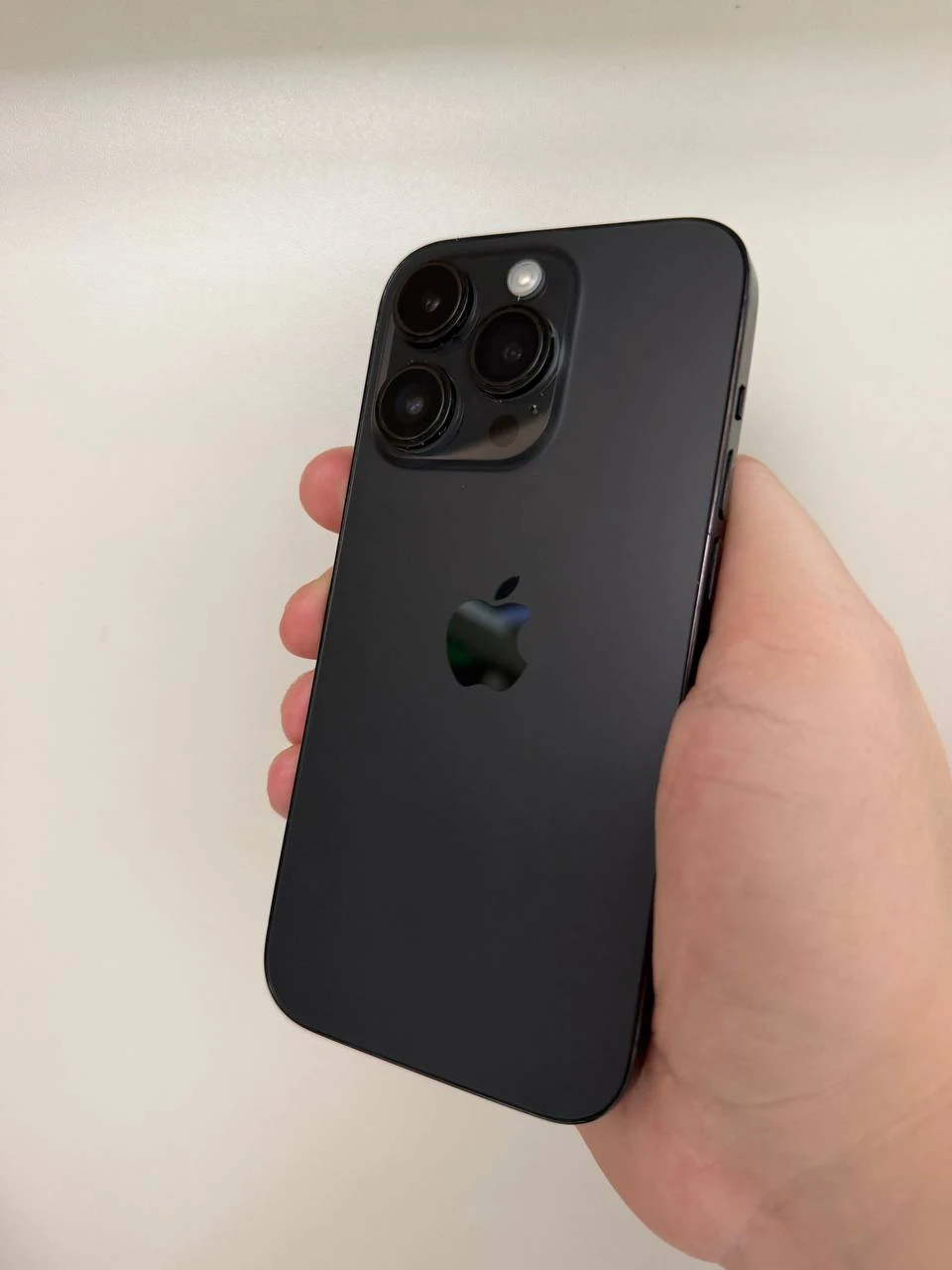 Б/У Apple iPhone 14 Pro 128GB Space Black (Следы использования) (MPXV3)