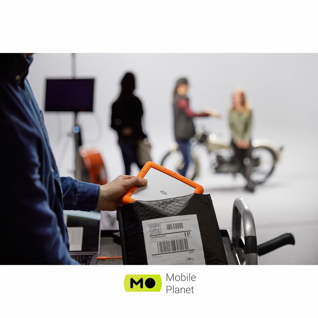 2.5 8TB LaCie (STHT8000800) (UA) Тип: Високошвидкісні,