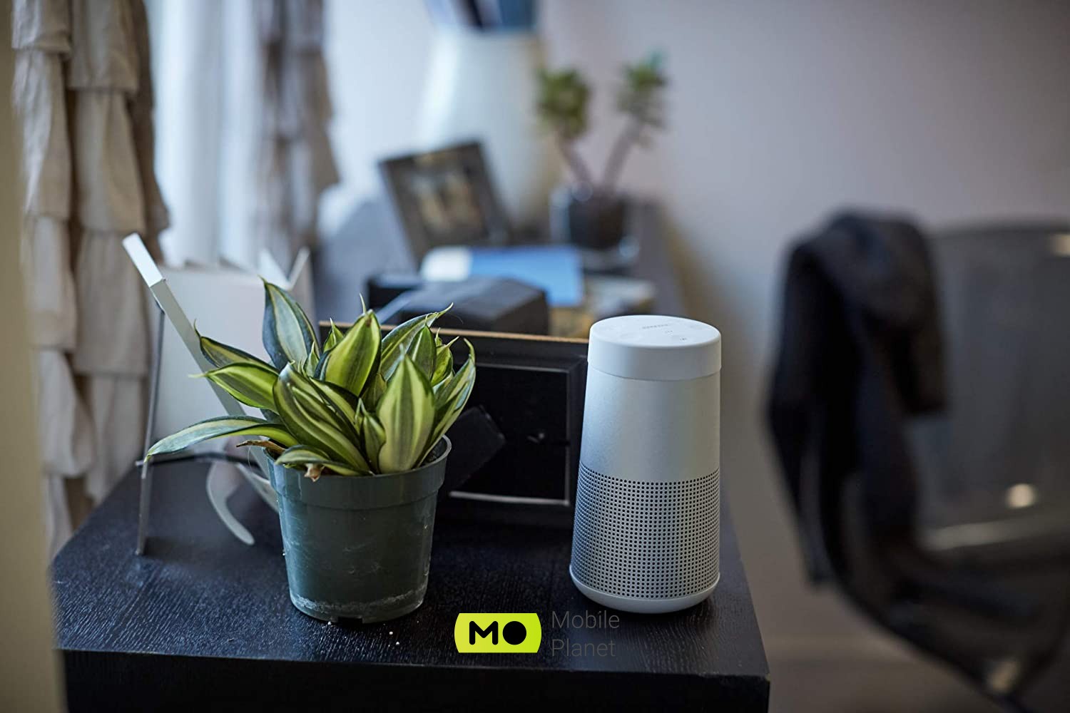 Bose SoundLink Revolve II Bluetooth Speaker Luxe Silver (858365-2310) 	 Вид: Портативна акустична