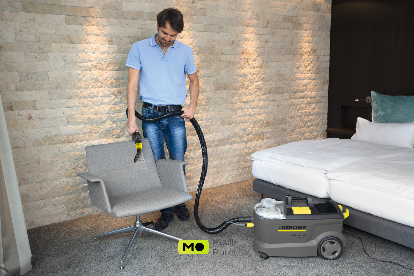 Karcher Puzzi 10/1 (1.100-131.0) Разрежение 220 мБар / 22 кПа