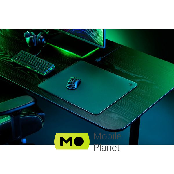 Razer Atlas Black (RZ02-04890100-R3M1) (UA) Розміри  450 x 400 мм