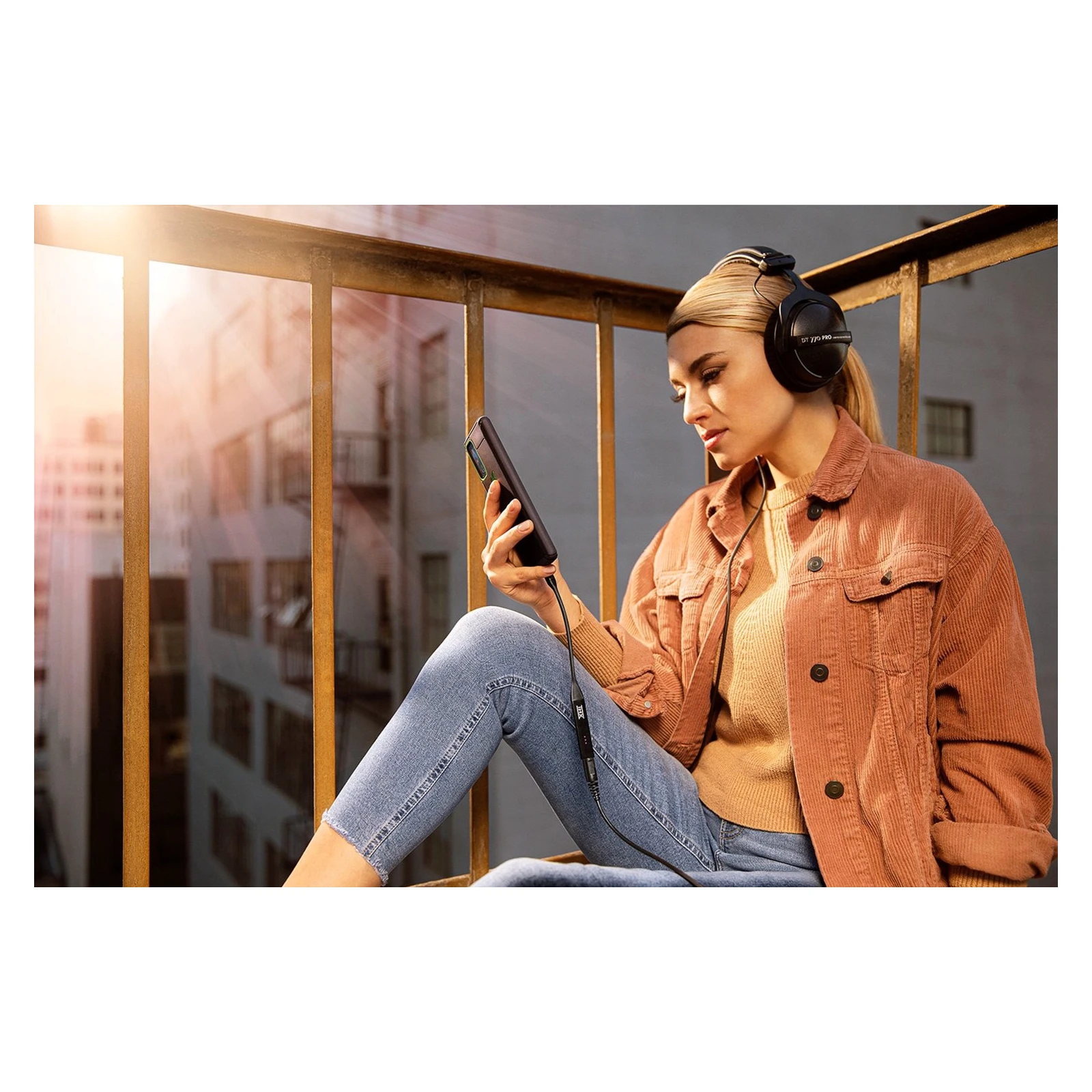 Razer THX Onyx (RC21-01630100-R3M1) (UA) Інтерфейс: USB; Кількість каналів: