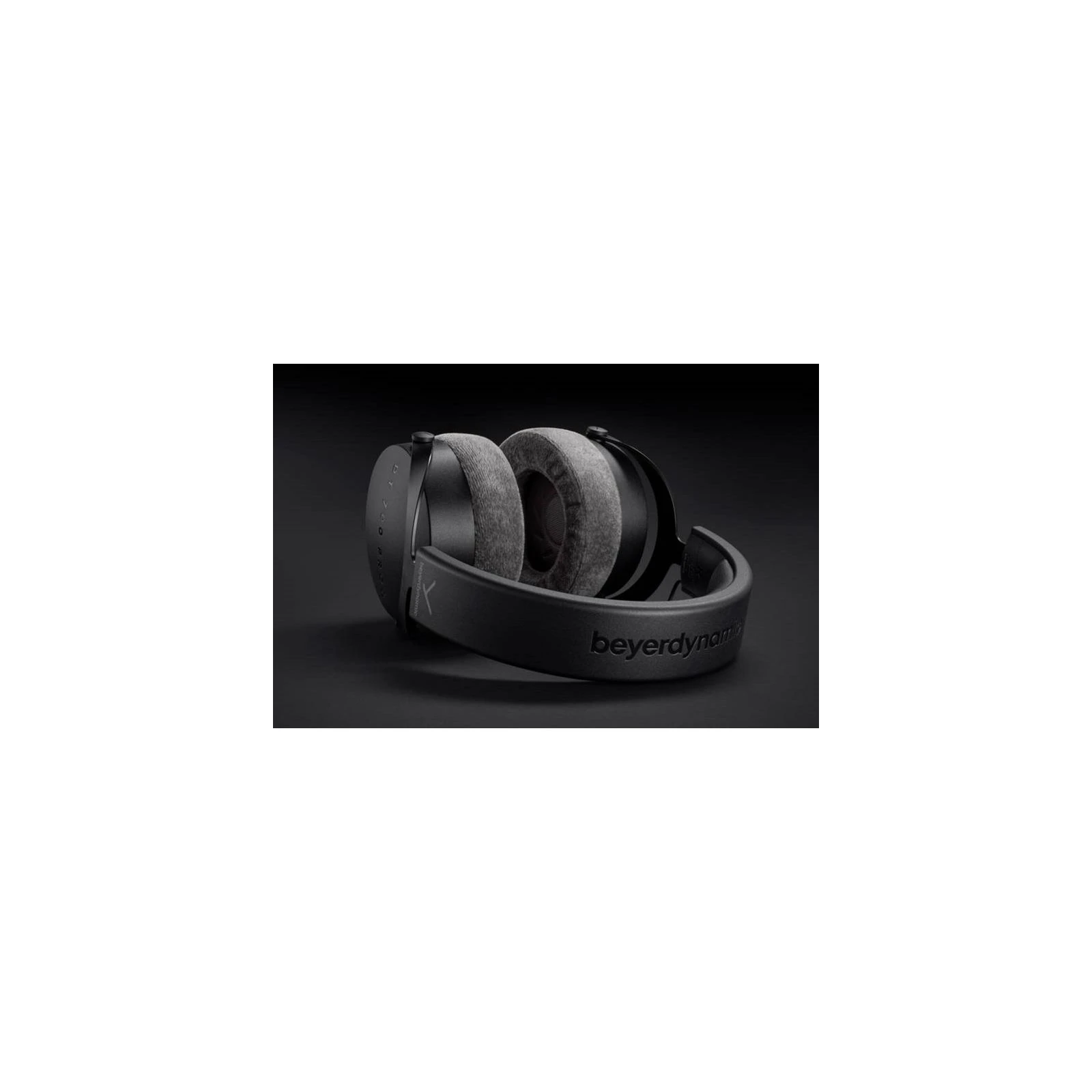 Beyerdynamic DT 700 Pro X (528477) (UA) Конструкція повнорозмірні