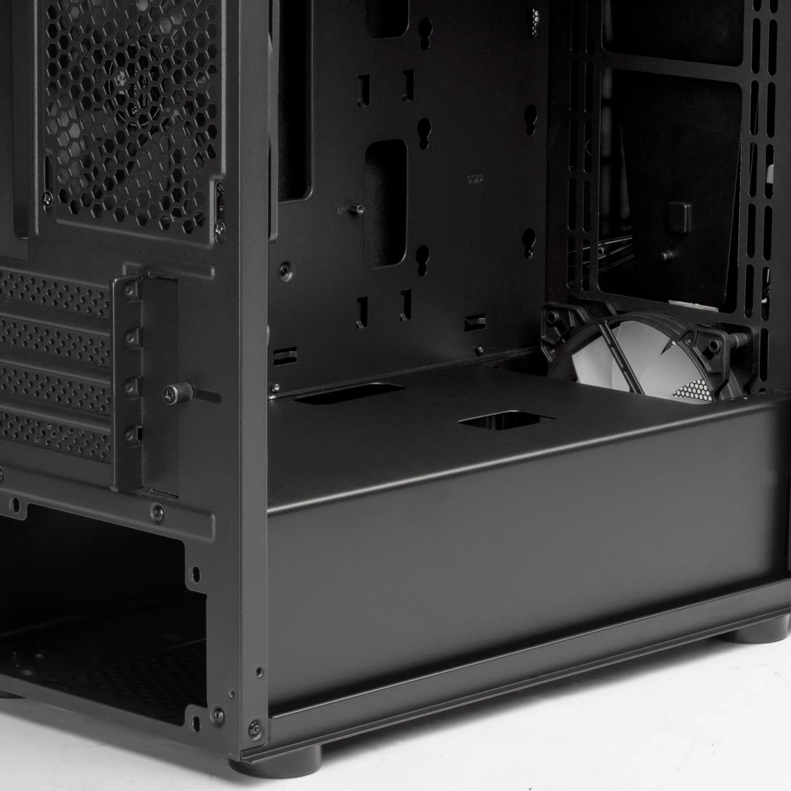 SilverStone FARA FAV1MB-PRO (SST-FAV1MB-PRO) (UA) Тип корпусу Mid Tower