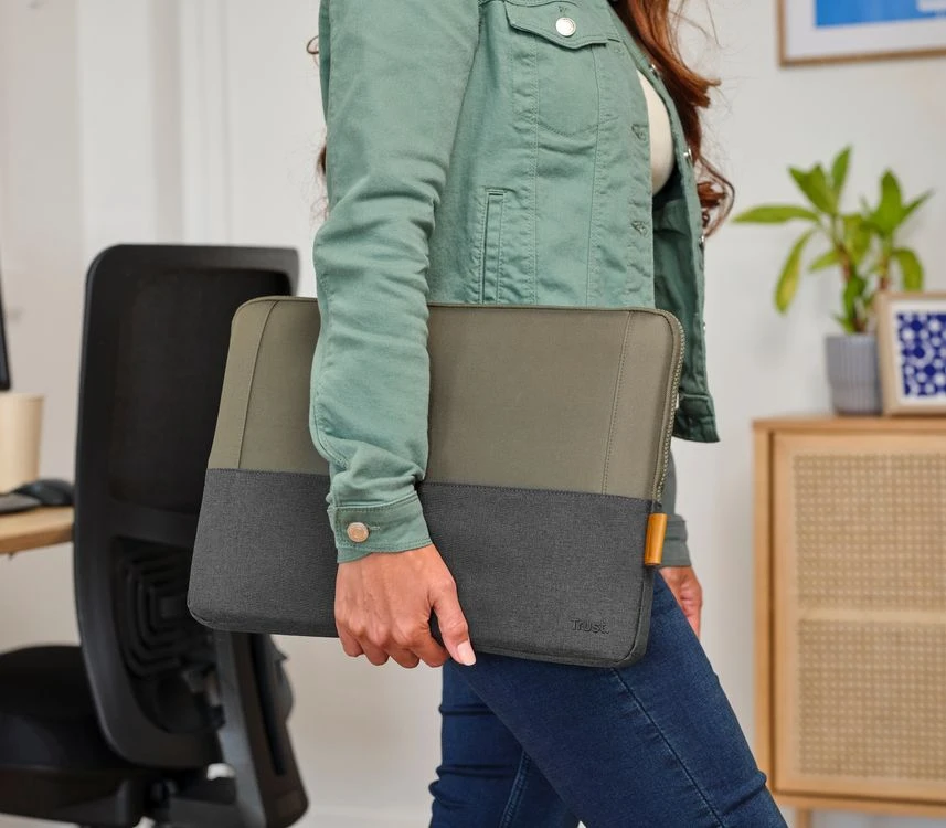 Trust Чохол для Lisboa Sleeve 16” Green (25247_TRUST) (UA) Тип: чохол; У напрямку: міський