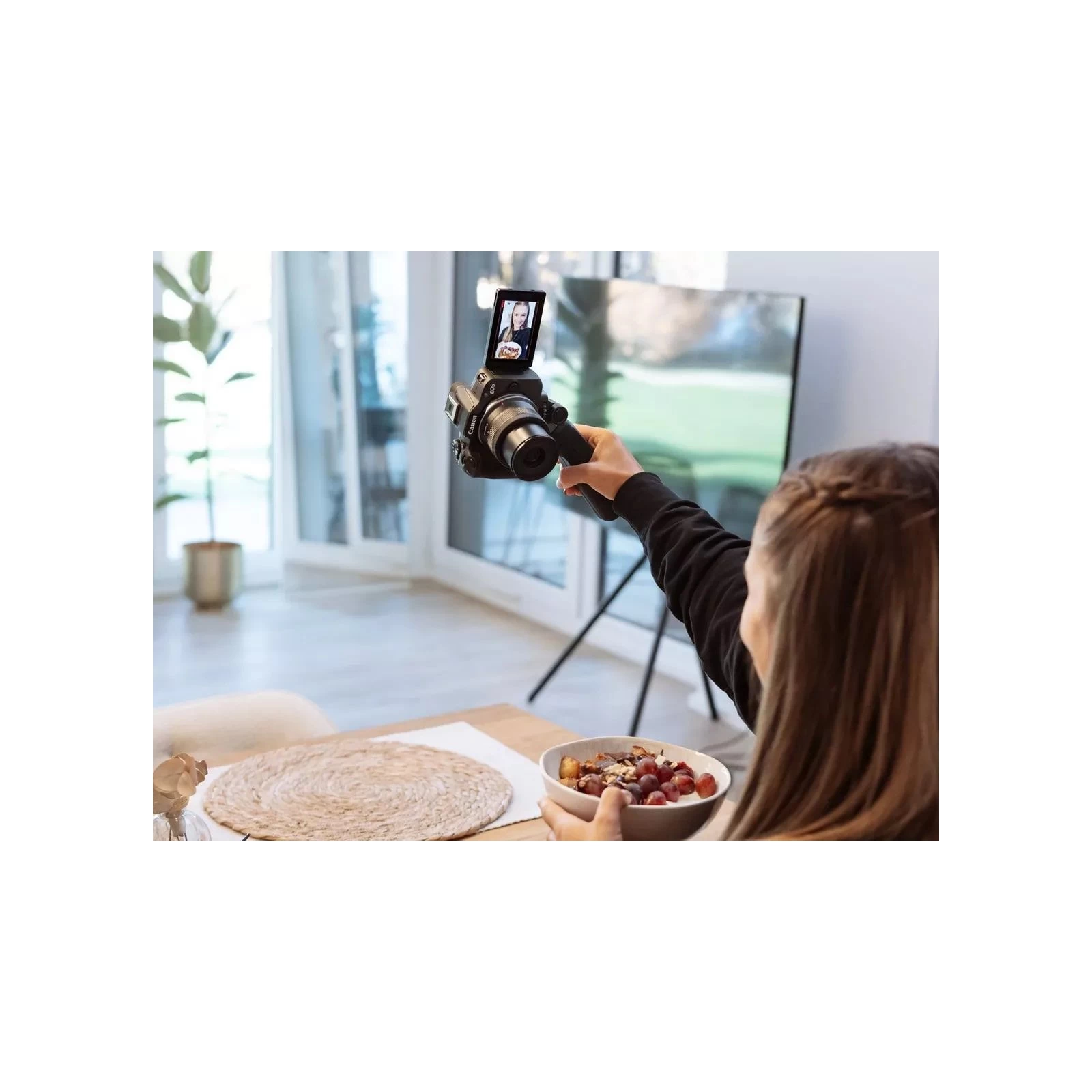 Canon EOS R50 + RF-S 18-45 IS STM Black (5811C033) (UA) Лінійка EOS R