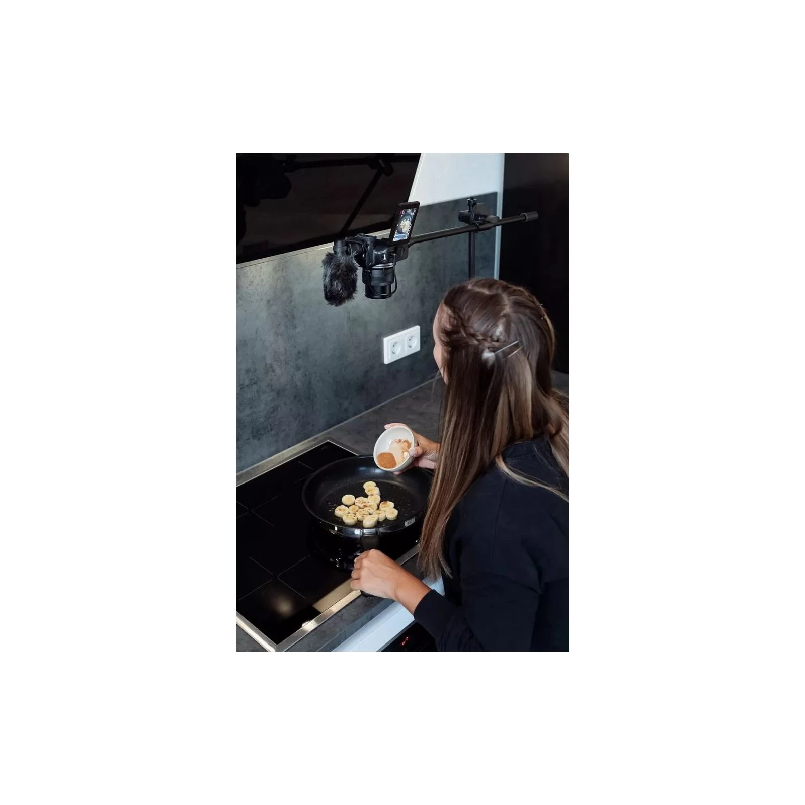 Canon EOS R50 RF-S 18-45 IS STM + RF-S 55-210 IS STM Black (5811C034) (UA) Тип фотокамер: Беззеркальные;