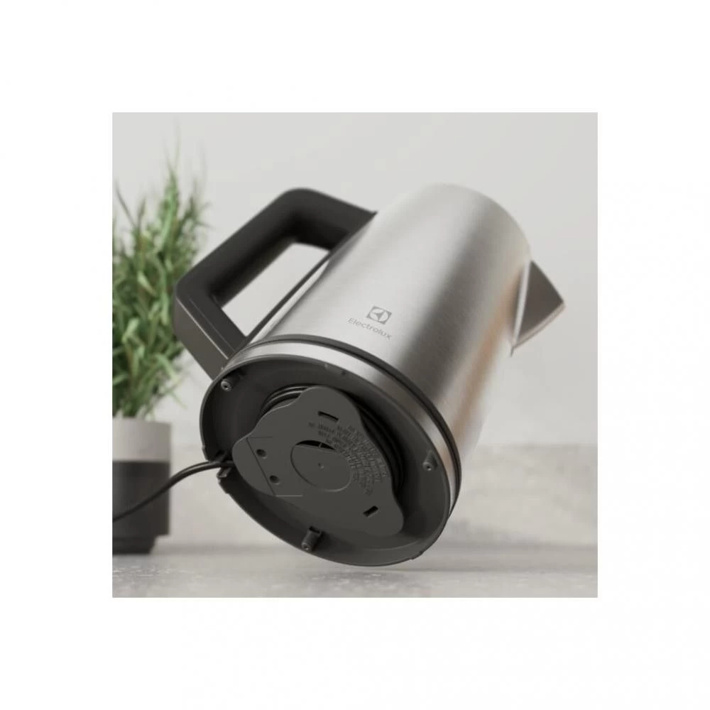 Electrolux E5K1-6ST Бренд: Electrolux; Потужність, Вт: 2400;