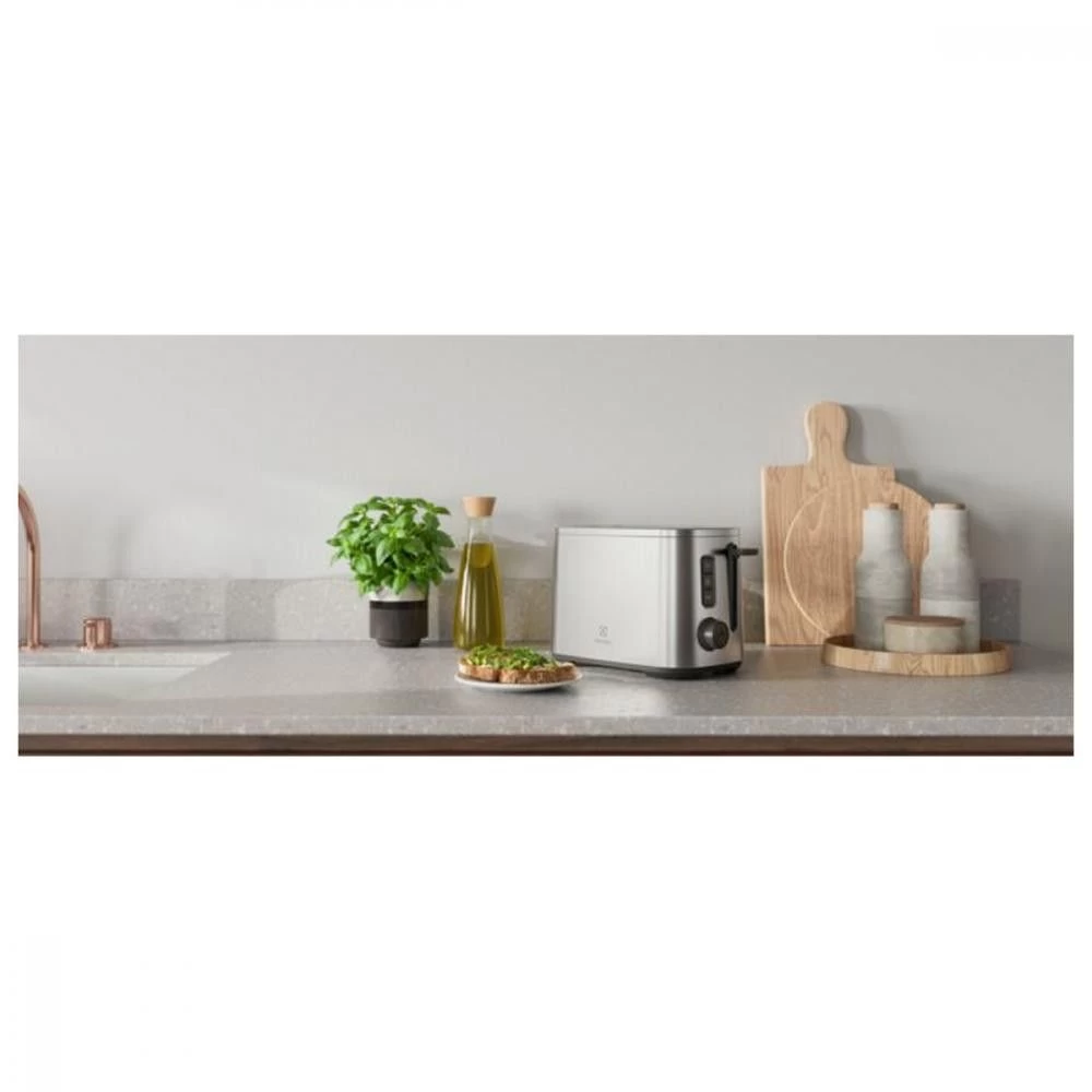 Electrolux E5T1-4ST Бренд: Electrolux; Потужність, Вт: 800;