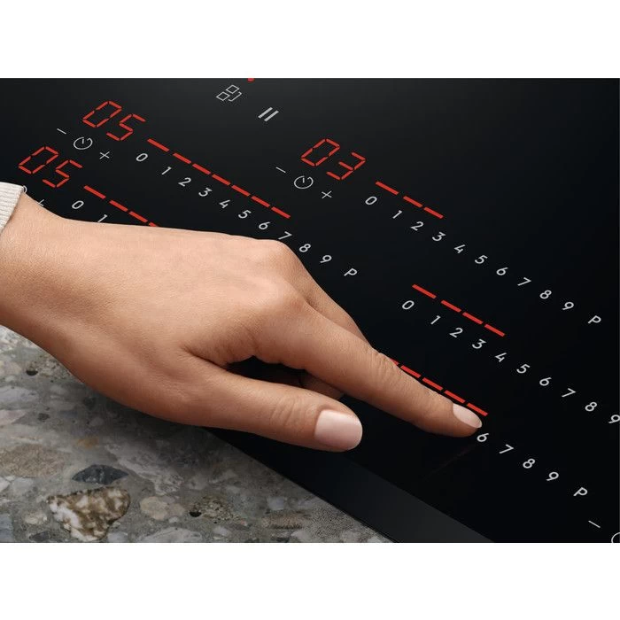 Electrolux EIV84550 (UA) Бренд: Electrolux; Ширина, см: 78;