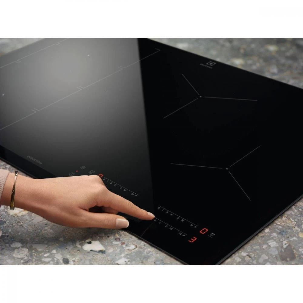 Electrolux EIT61443B Бренд: Electrolux; Ширина, см: 59;