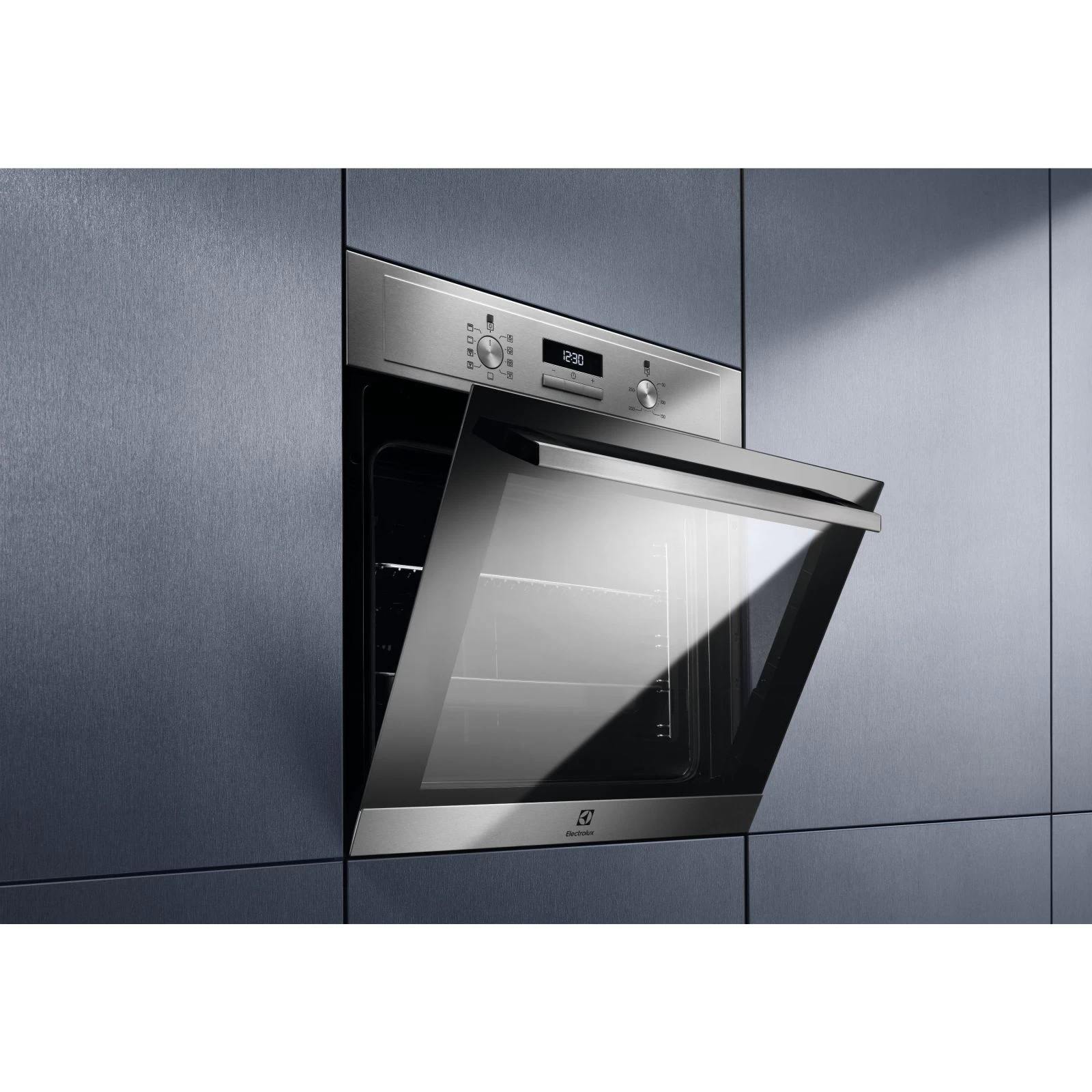 Electrolux EOF3H40BX Тип: електричний; Управління: