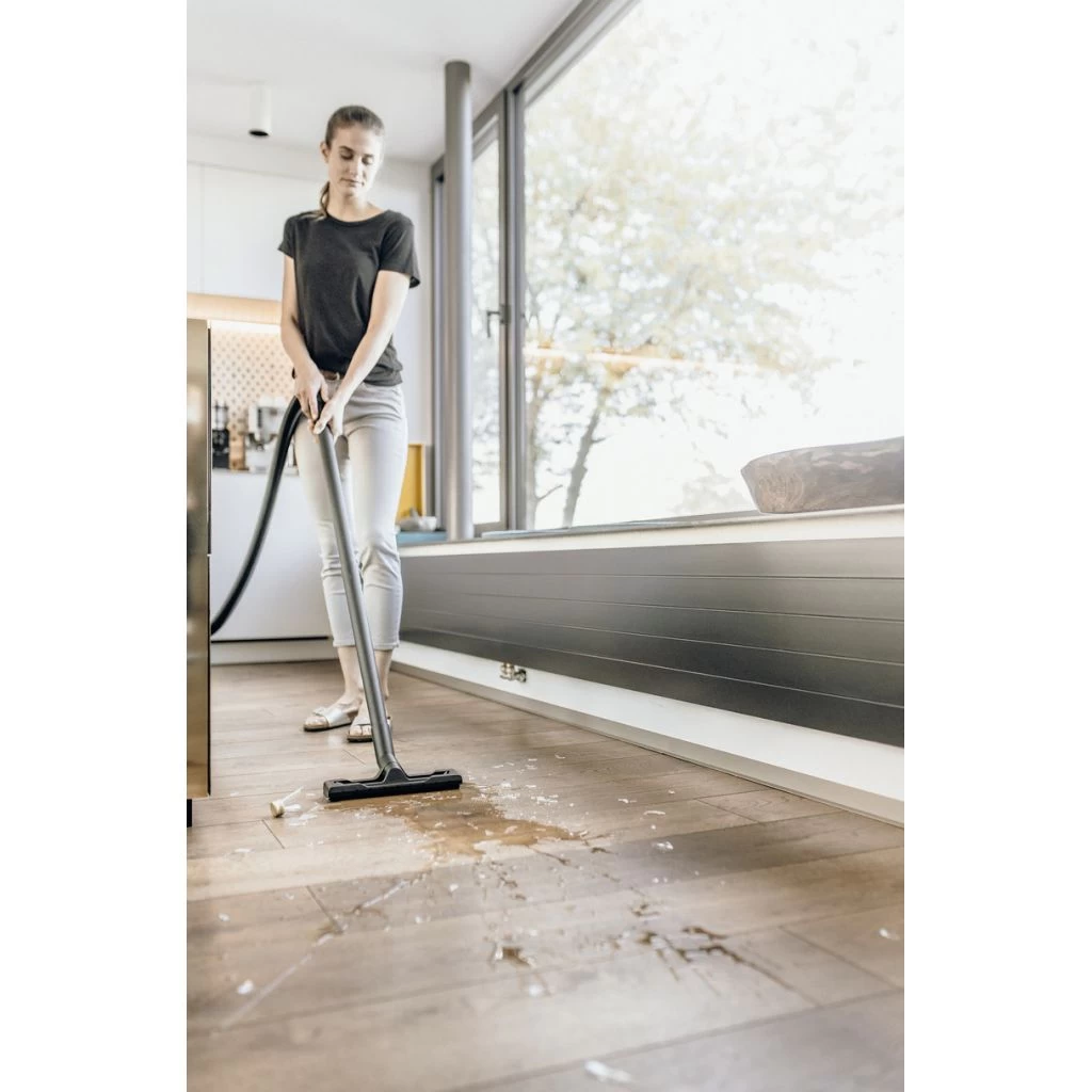 Karcher WD 2 Plus V-12/4/18/C (1.628-009.0) (UA) Тип пылесоса: профессиональный;