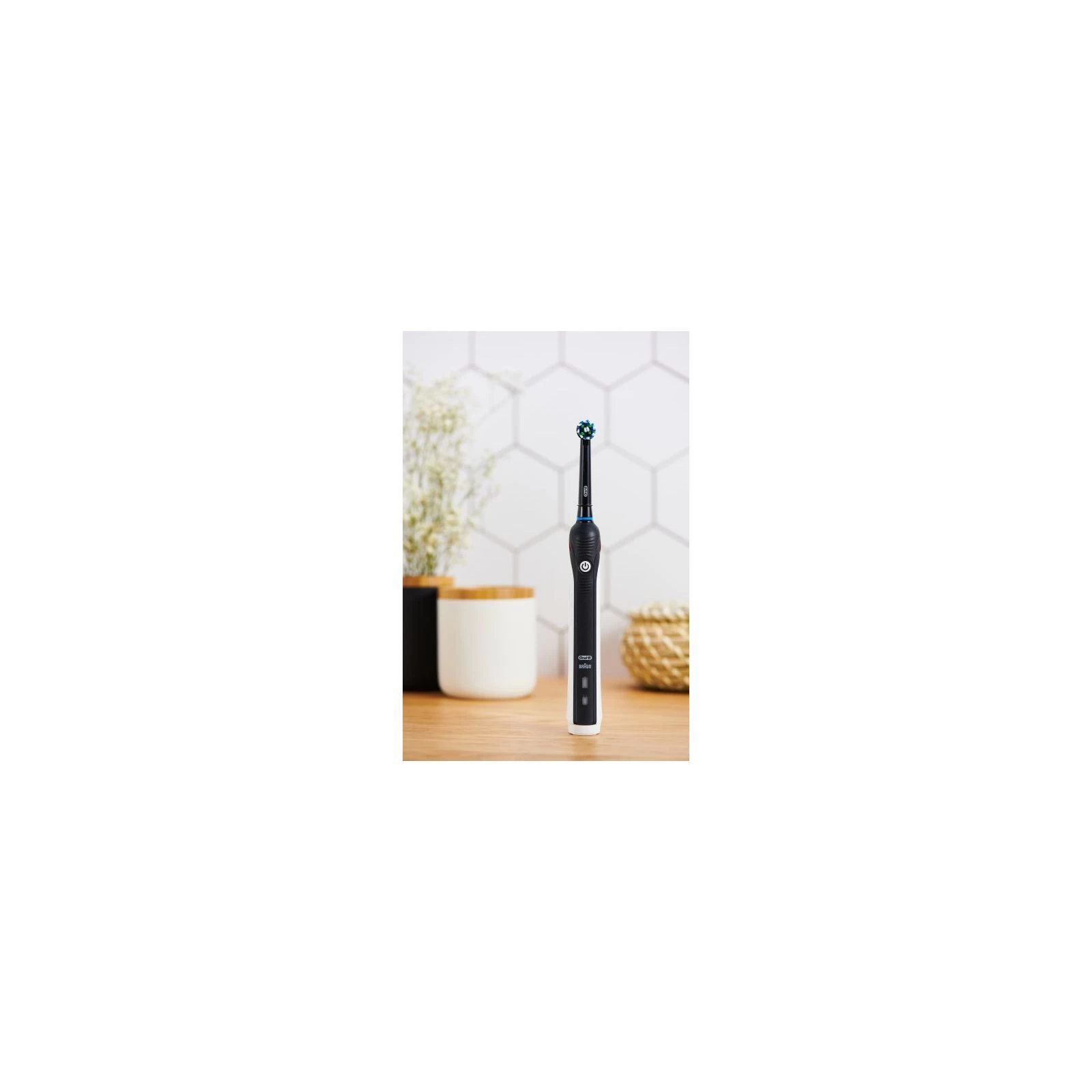 Електрична зубна щітка Oral-B Pro 750 D16.513.1UX 3756 Black Edition (4210201218463) (UA) Кількість поворотно-обертальних рухів за хвилин 8800