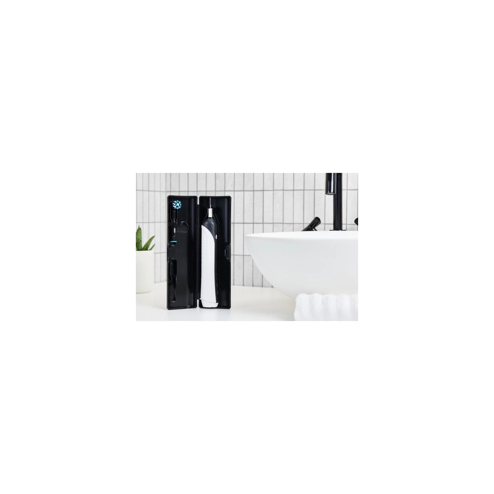 Електрична зубна щітка Oral-B Pro 750 D16.513.1UX 3756 Black Edition (4210201218463) (UA) Тип головки-насадки пульсуюча, зворотно-обертальна