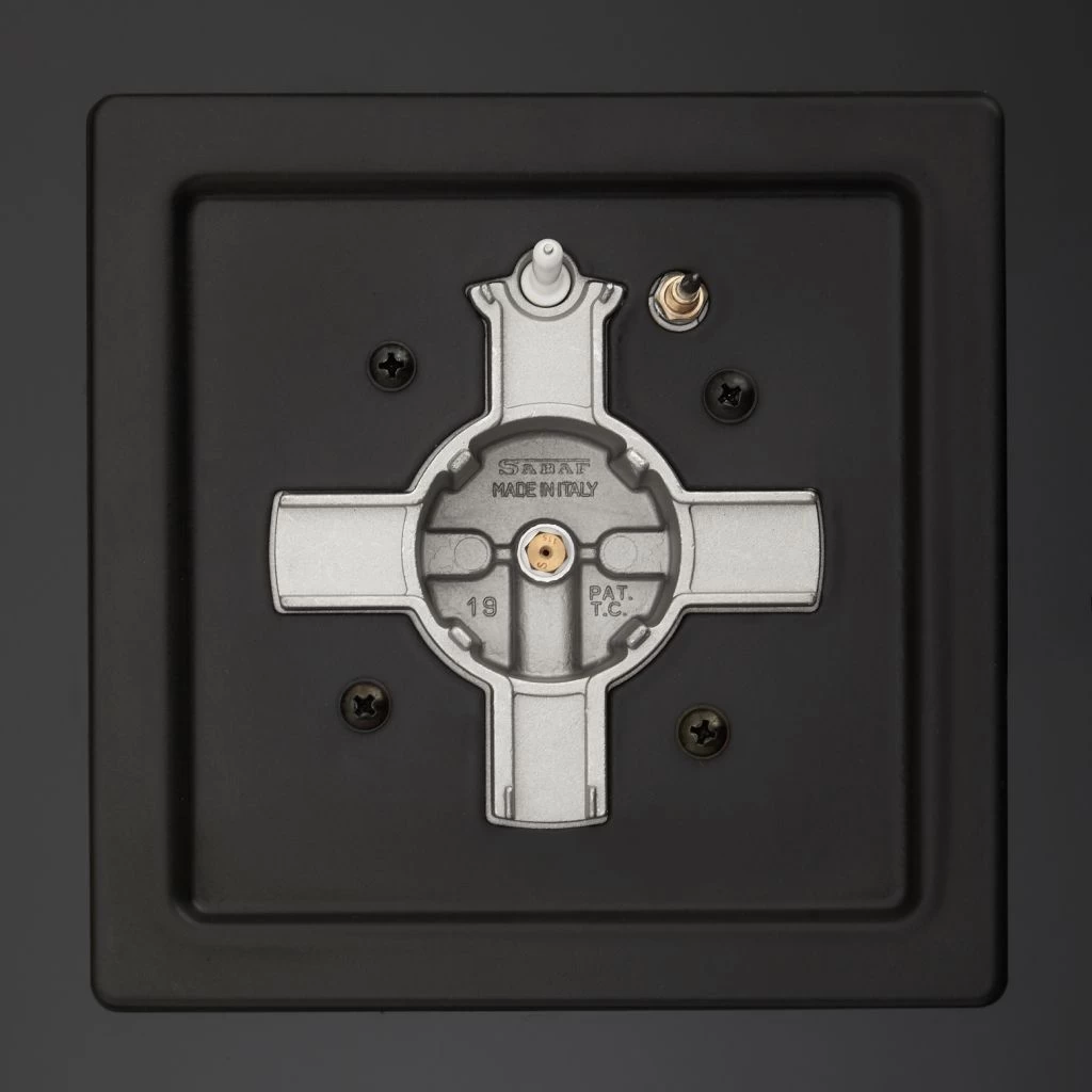 Eleyus IRMA 60 BL CWF (UA) Матеріал поверхні загартоване скло