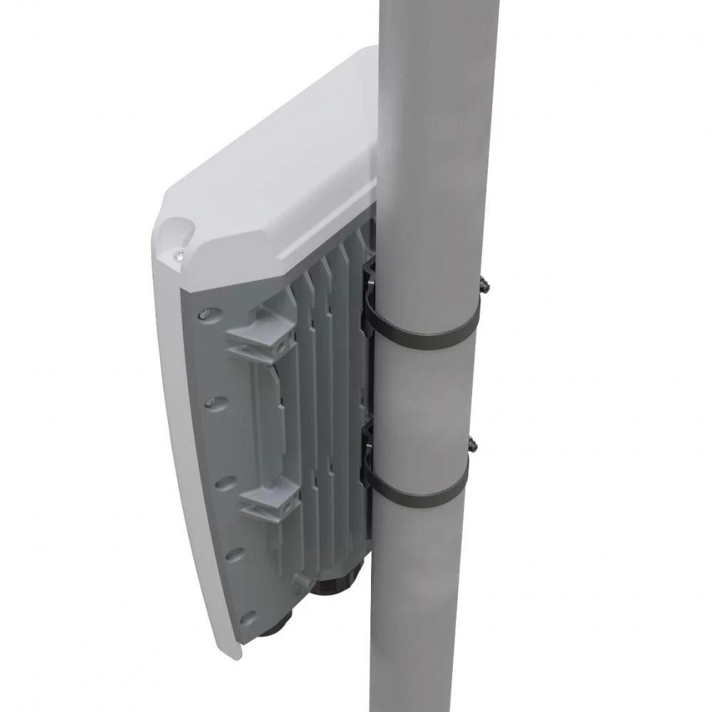 Коммутатор неуправляемый Mikrotik Cloud Router Switch (CRS504-4XQ-OUT) (UA) Бренд: Mikrotik; Количество портов