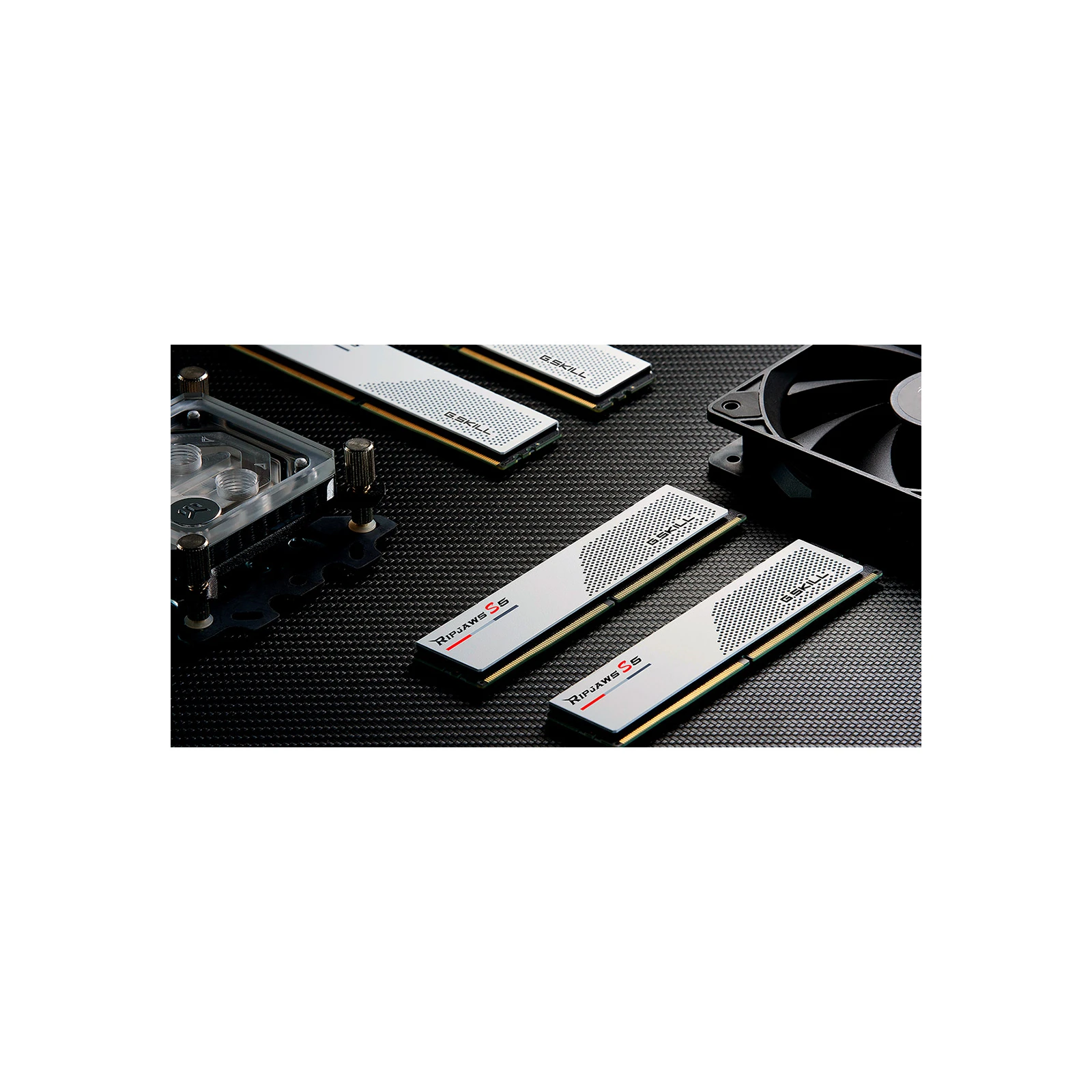 DDR5 64GB (2x32GB) 6000 MHz Ripjaws S5 G.Skill (F5-6000J3040G32GX2-RS5W) (UA) Тип пам'яті: DDR5; Об'єм пам'яті: 64