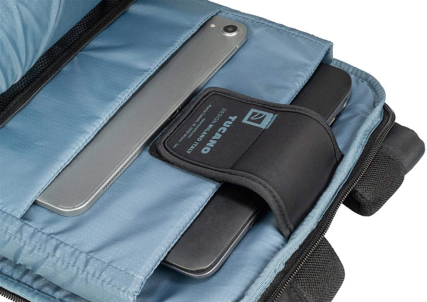 Tucano Рюкзак Salvo 15.6, чёрный (BKSAL15-BK) (UA) Тип: рюкзак; По направлению: