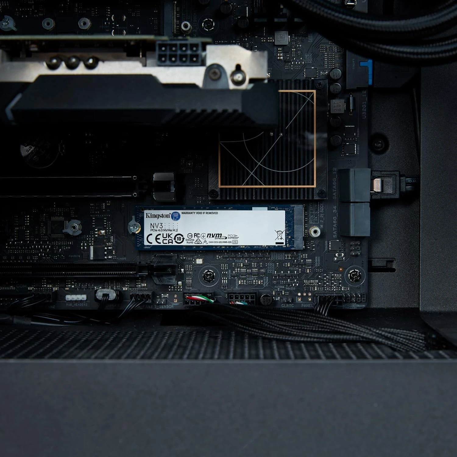Kingston M.2 4TB PCIe 4.0 NV3 (SNV3S/4000G) (UA) Застосування для настільного комп'ютера; для ноутбука
