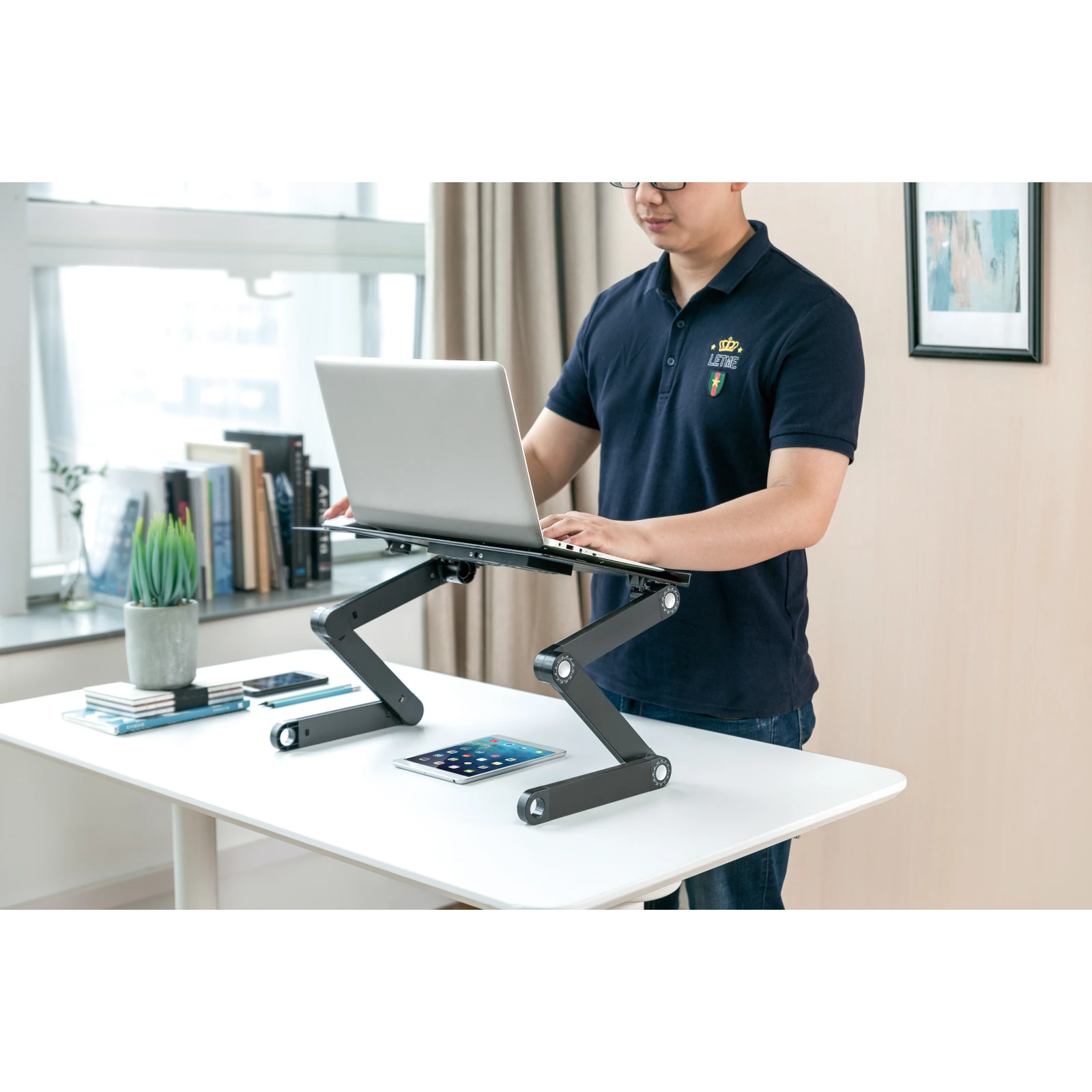 Столик для ноутбука OfficePro CD1230 (UA) Тип С активным охлаждением, Мини-столики, Для ноутбуков до 17'