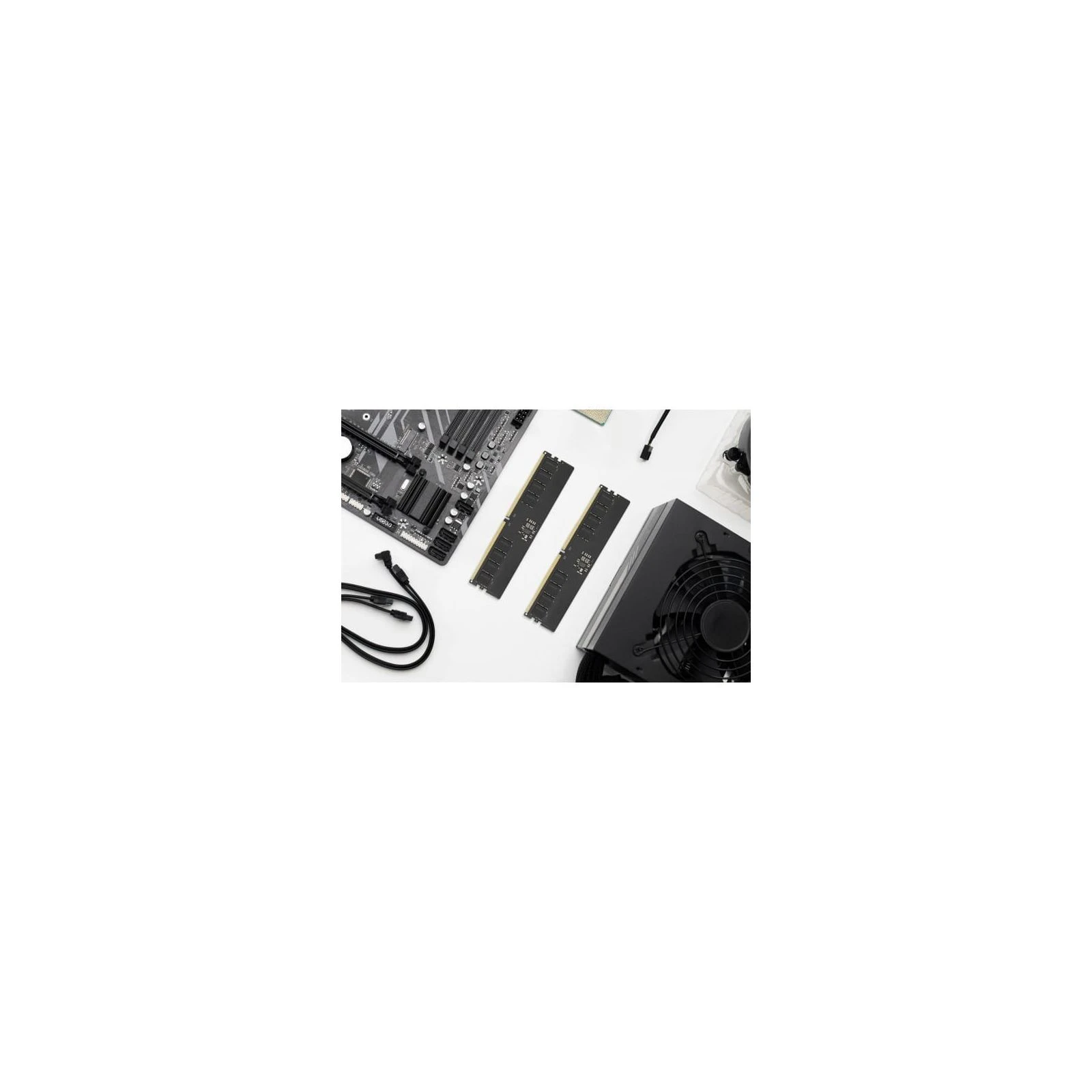 DDR5 16GB 4800 MHz Goodram (GR4800D564L40S/16G) (UA) Тип пам'яті: DDR5; Об'єм пам'яті: 16