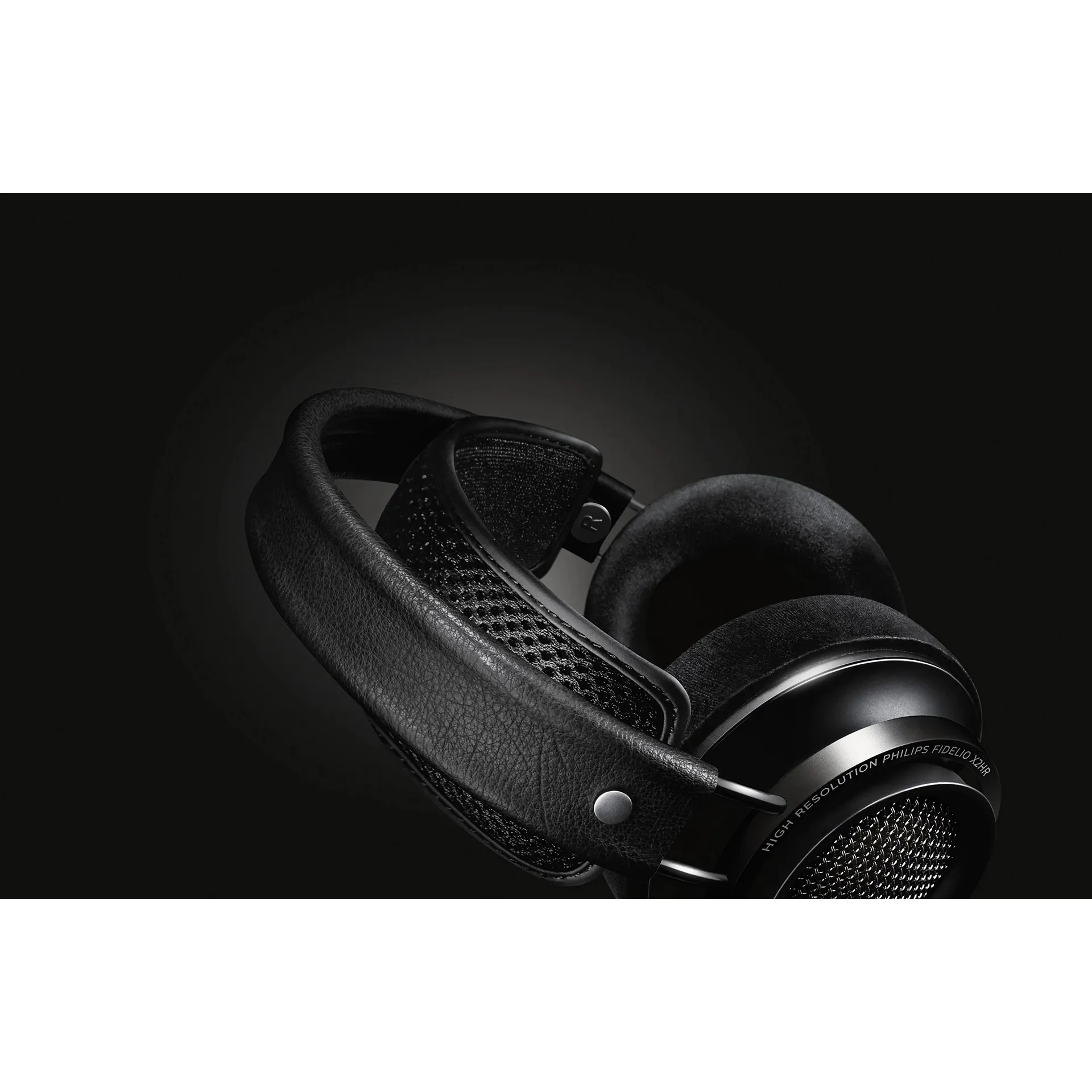 Philips Audio Fidelio Black (X2HR/00) Частотний діапазон: 5–40 000 Гц