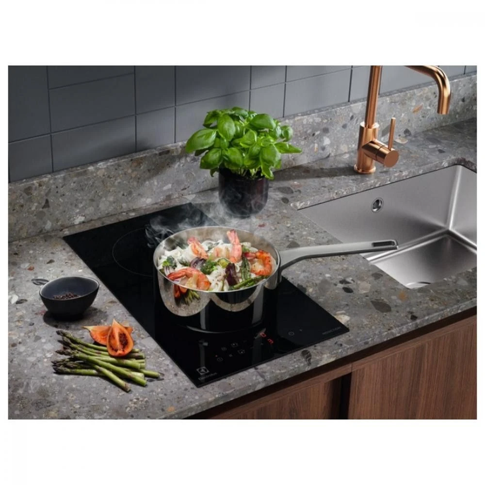 Electrolux LIT30230C Бренд: Electrolux; Ширина, см: 29;