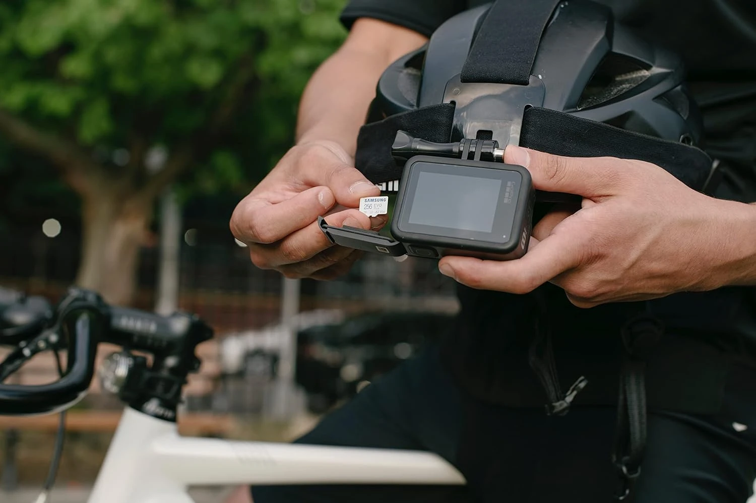 Samsung microSDHC 512GB C10 UHS-I R100MB/s Evo Plus + SD (MB-MC512KA/EU) (UA) Тип: microSDXC; Призначення: для