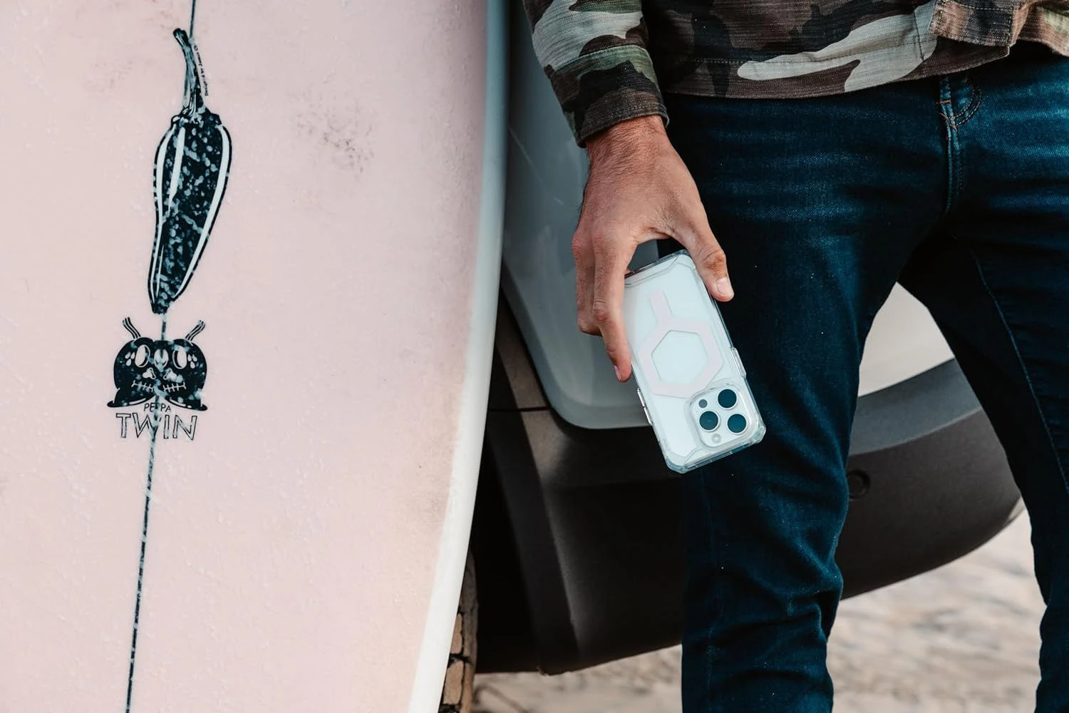 UAG Apple iPhone 15 Pro Max Plyo Magsafe, Ice/Gold (114305114348) (UA) Высота 20 мм