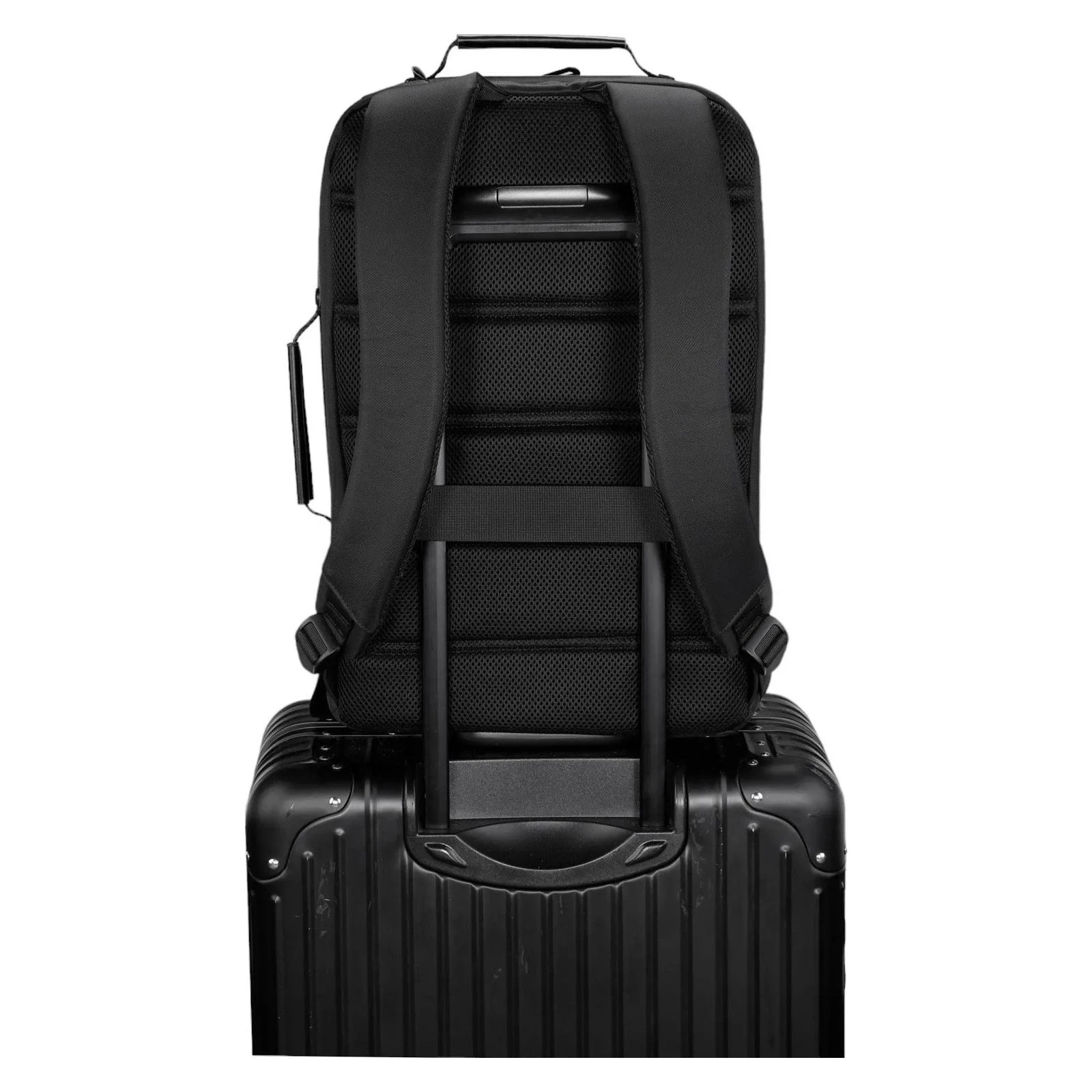 Рюкзак для ноутбука Tavialo 15.6 Smart TB20-2 black, 20л, 45х29х16,5см (TB20-224BL) (UA) Рекомендуемый размер ноутбука: