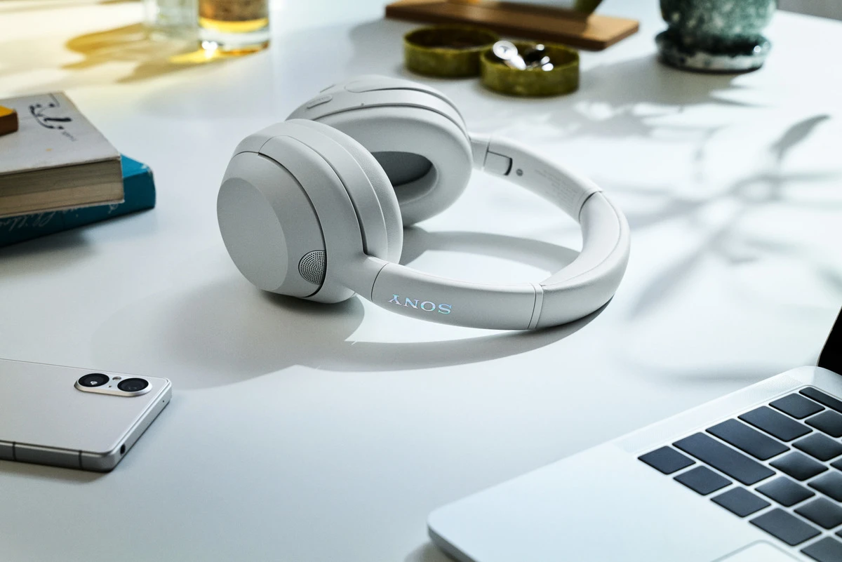 Sony Over-ear ULT WEAR BT 5.2 (WHULT900NW.CE7) Тип: гарнитура; Подвод кабеля: