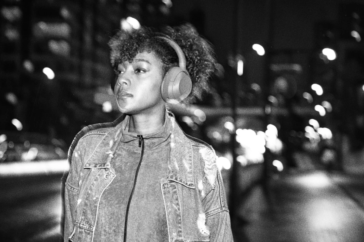 Sony Over-ear ULT WEAR BT 5.2 (WHULT900NH.CE7) Номінальний опір 314 Ом (якщо використовується кабель навушників і пристрій увімкнуто), 32 Ом (якщо використовується кабель навушників і пристрій вимкнуто) = Штекер 3.5 мм (mini-Jack); Bluetooth