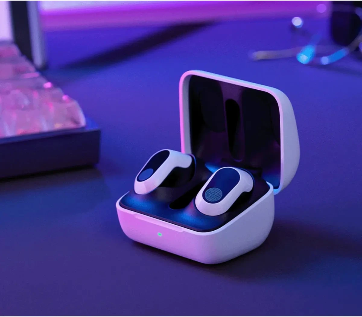 Sony TWS INZONE Buds BT 5.3 (WFG700NW.CE7) (UA) Комплектация футляр-аккумулятор; USB-кабель; инструкция; гарантийный талон; силиконовые вкладыши; USB-трансивер