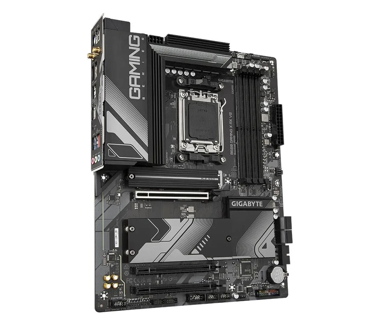 Gigabyte B650 GAMING X AX V2 EU Охолодження секції живлення радіатором  Так (Повністю охолоджувана силова частина з алюмінієвим радіатором)