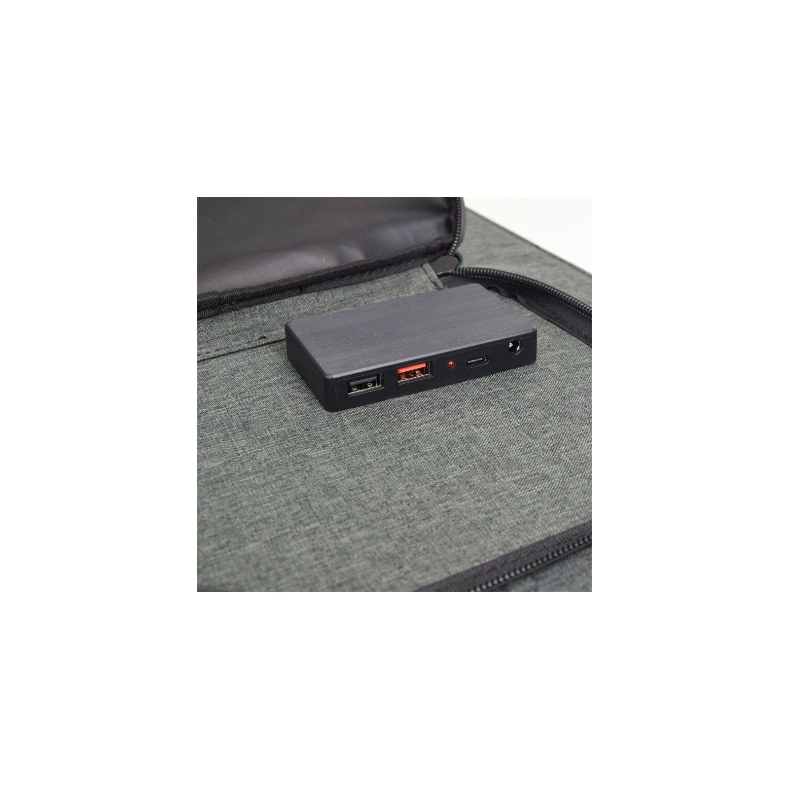 Full Energy SP-100 (242817) (UA) Разъемы USB-A, USB-C, DC5521