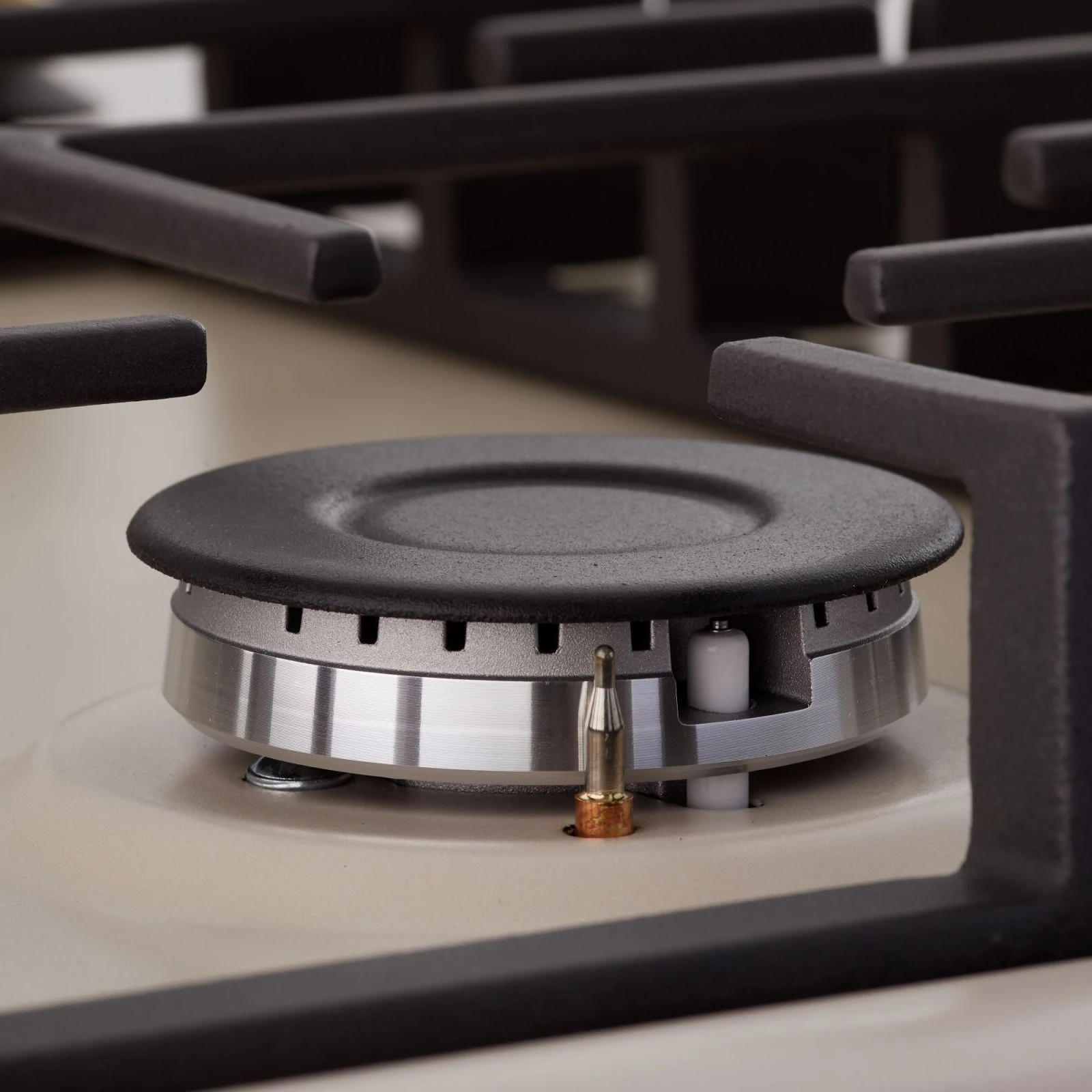 Eleyus SILVA 60 BG+RB CWF (UA) Матеріал поверхні емаль