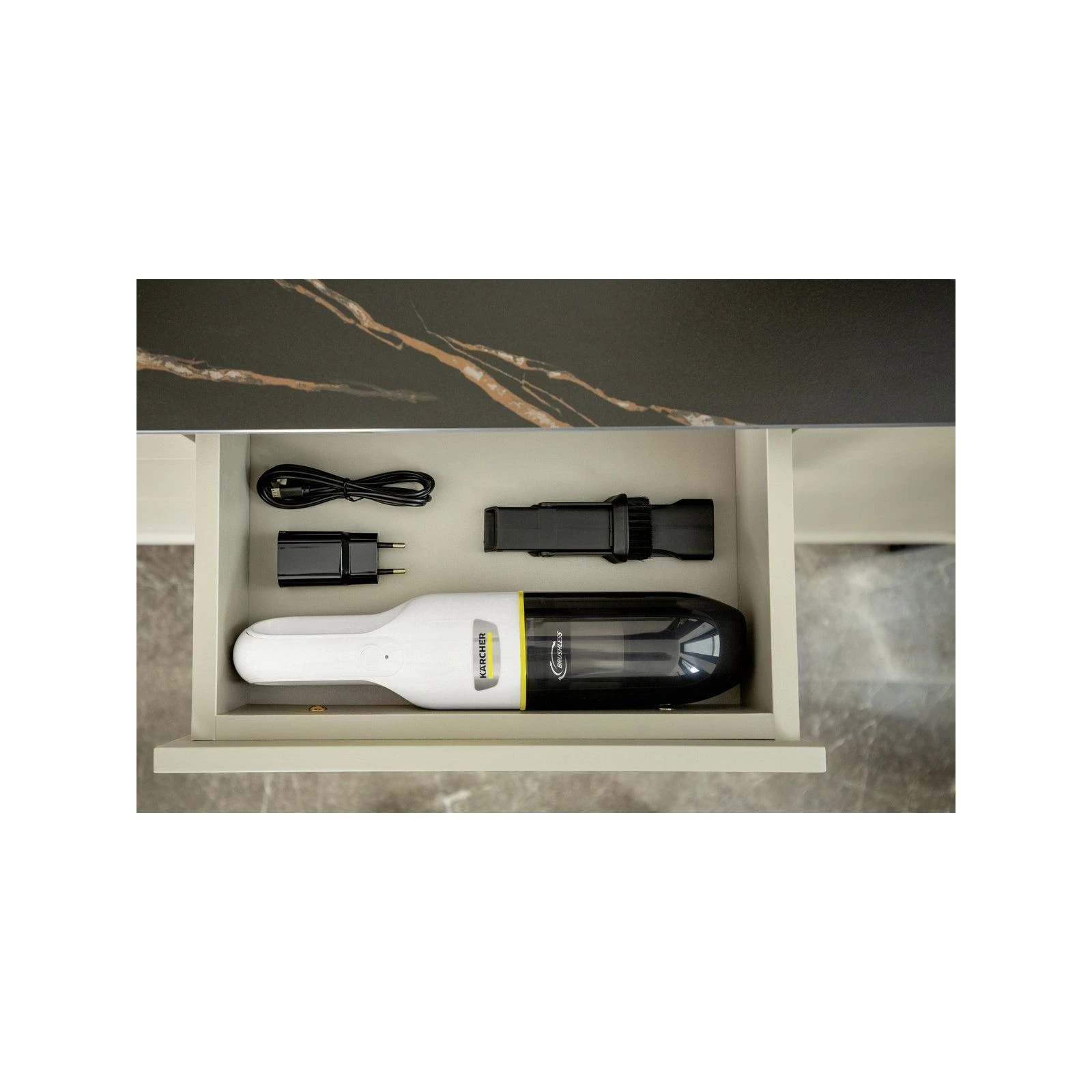 Karcher CVH 3 Plus (1.198-350.0) (UA) Тип пылесоса: автомобильный; Тип