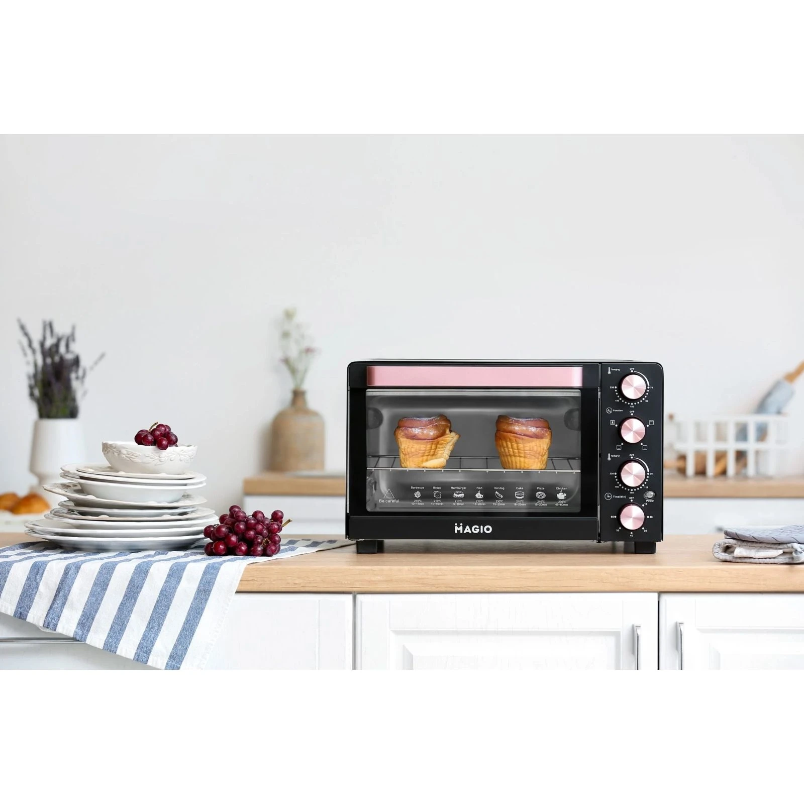 Magio МG-249 (UA) Мощность: 1500 Вт; Объем духовки: 33
