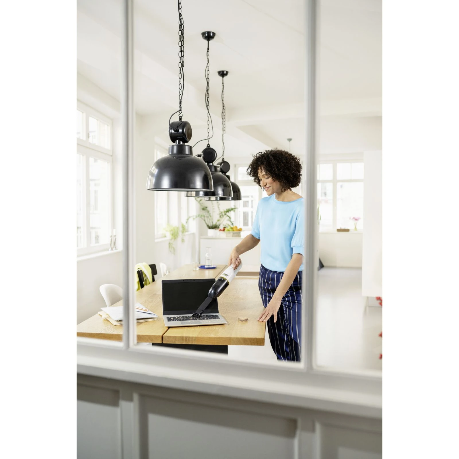 Karcher CVH 3 Plus (1.198-350.0) (UA) Тип керування на корпусі